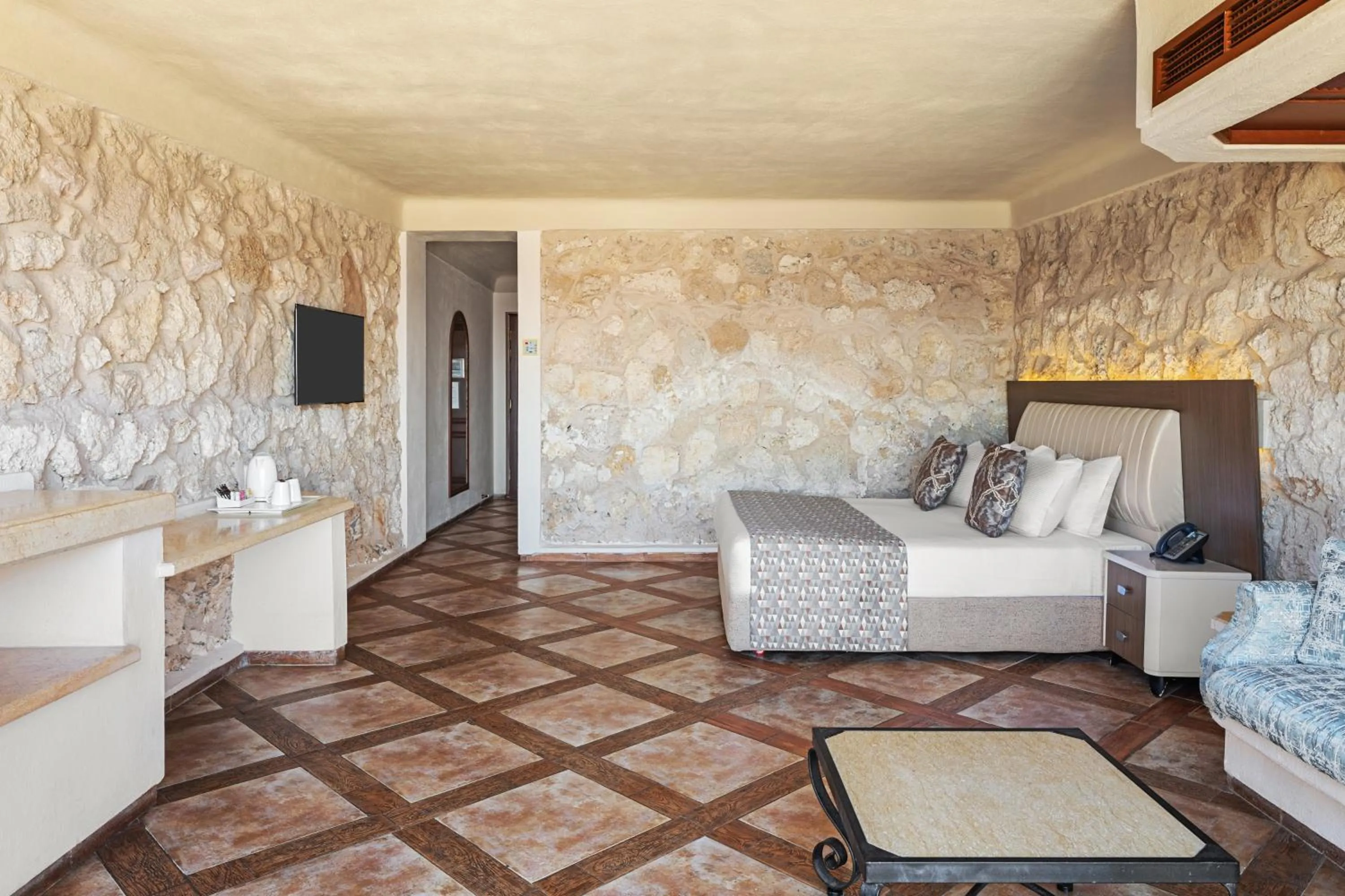 Bed in Pickalbatros Citadel Resort Sahl Hasheesh