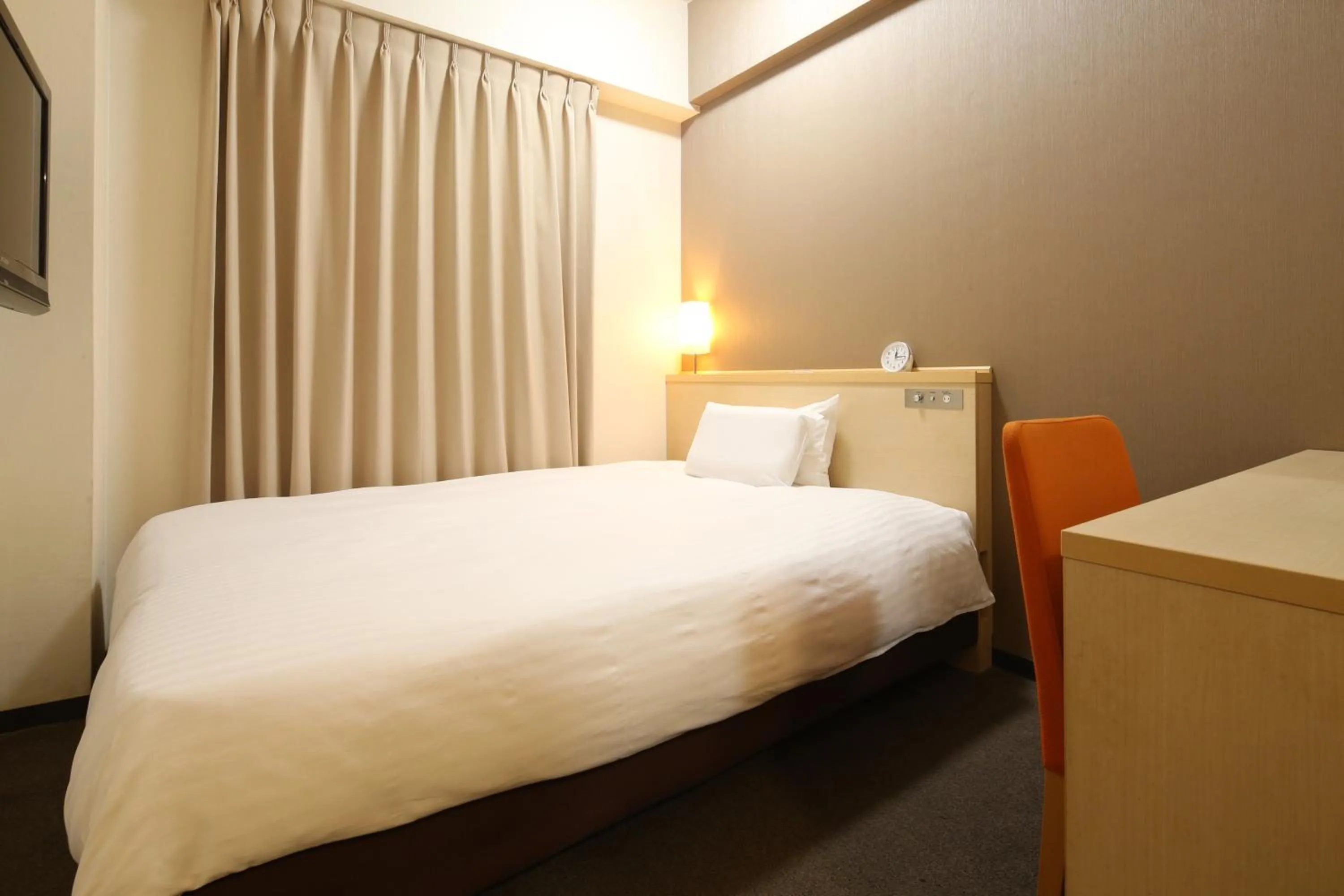 Bed in AB Hotel Mikawa Anjo Honkan