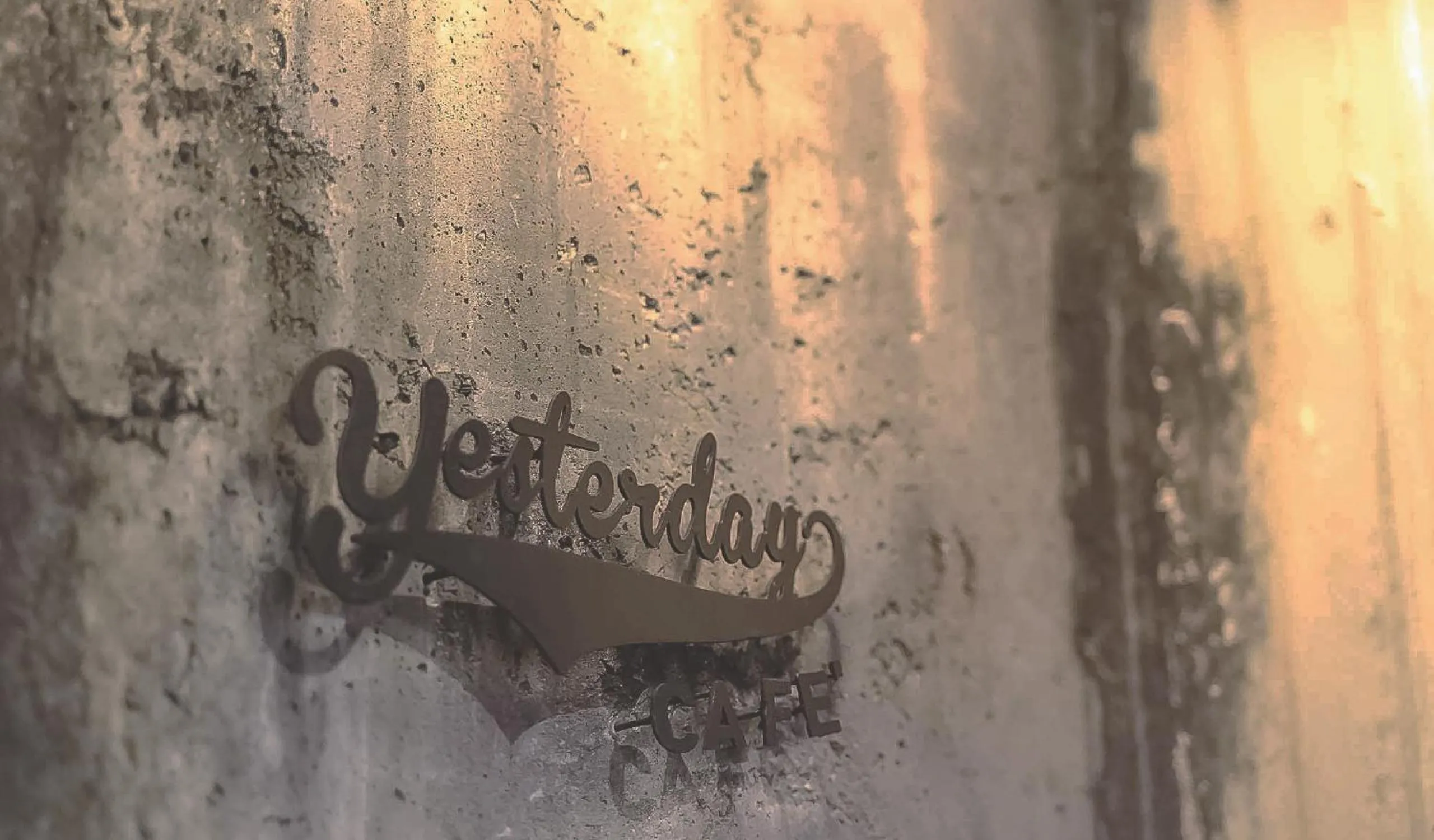 Restaurant/places to eat in Yesterday Hotel