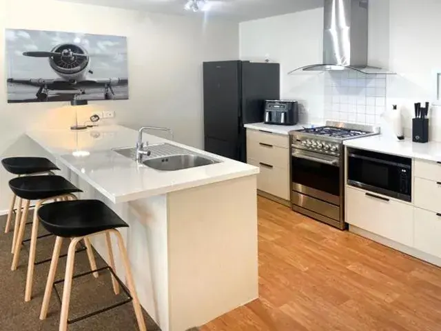 Three-Bedroom Deluxe Apartment in Navigate Seaside Hotel & Apartments Three-Bedroom Deluxe Apartment in Navigate Seaside Hotel & Apartments