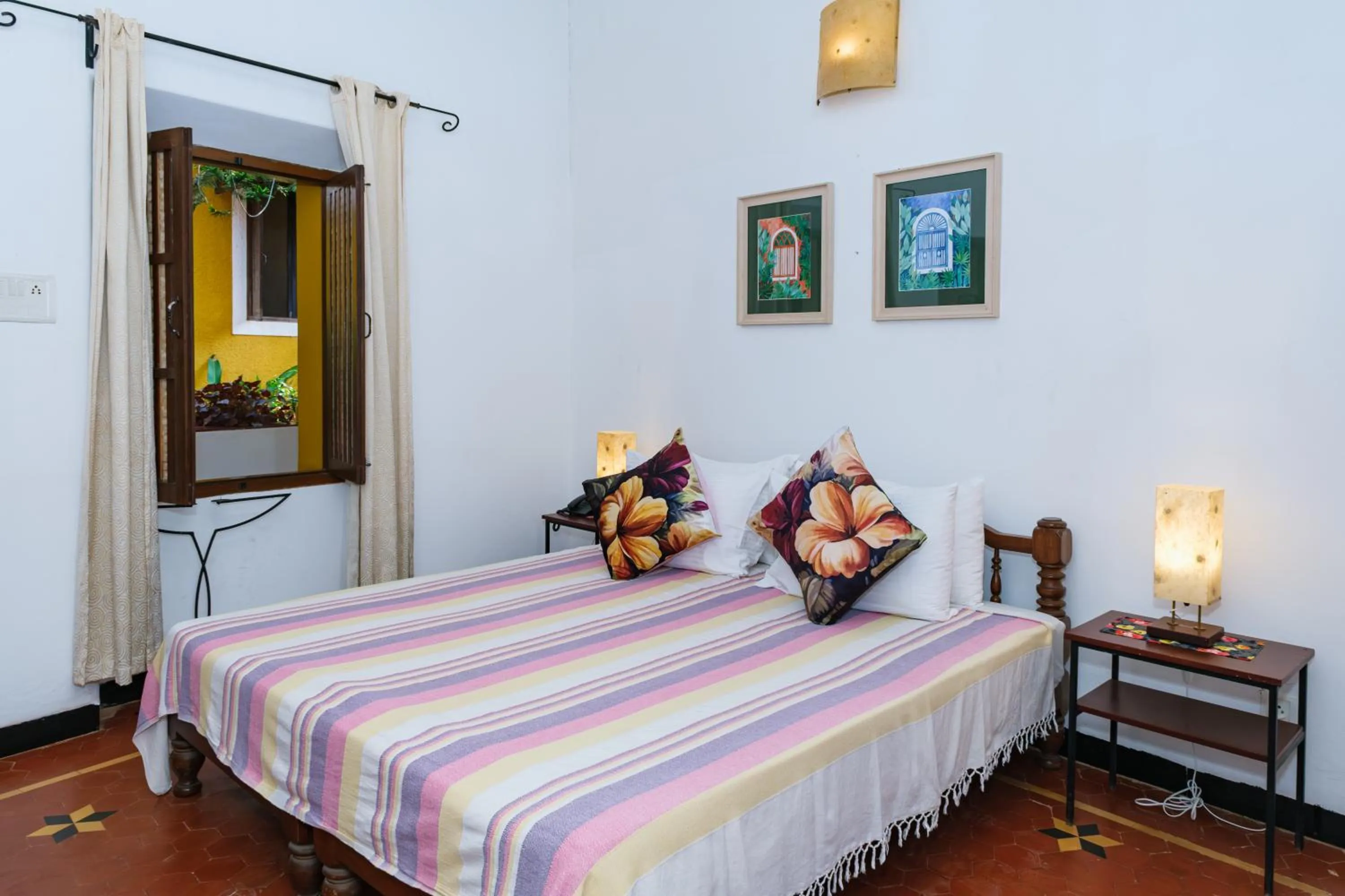 Photo of the whole room, Bed in Granpa's Inn Hotel Bougainvillea