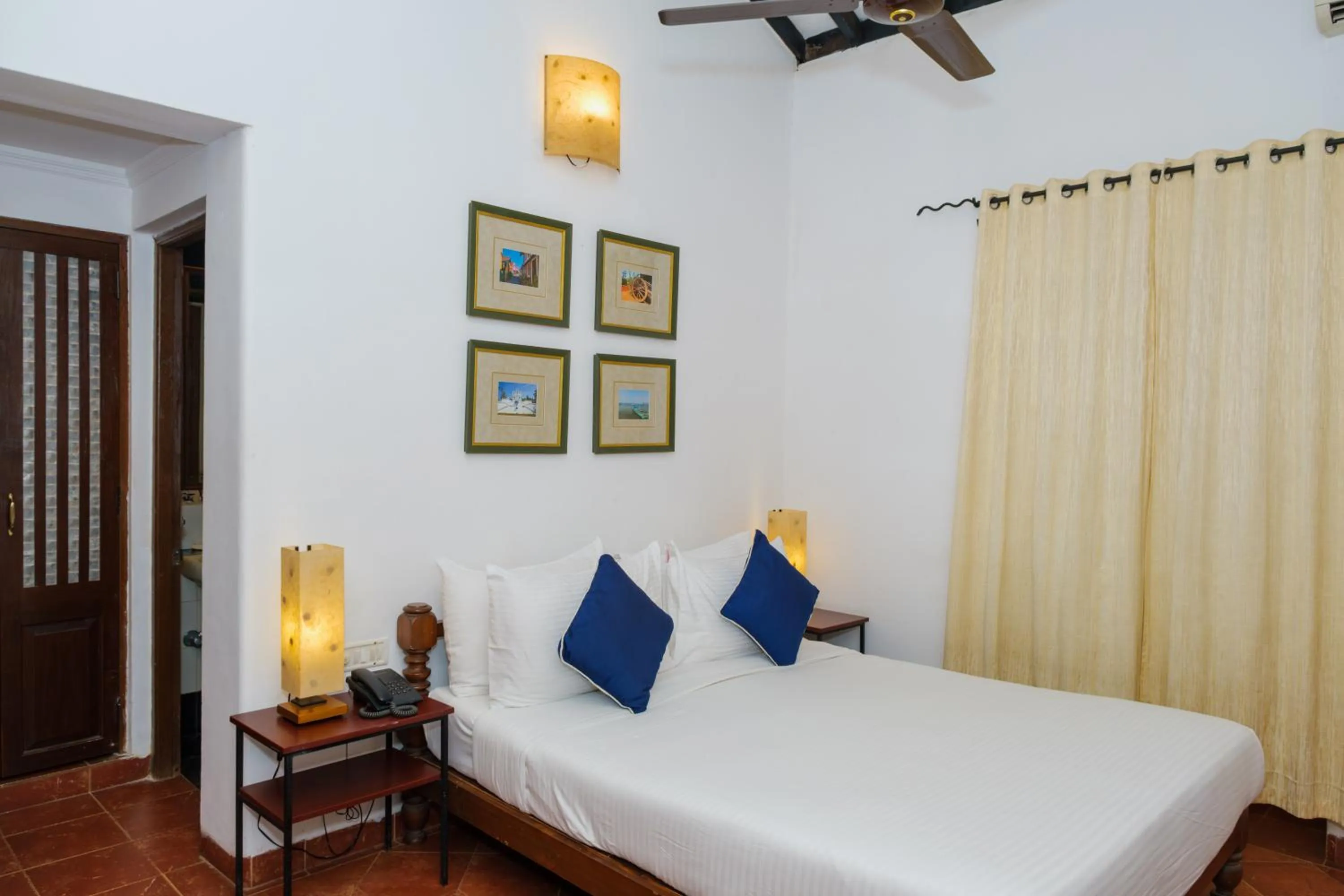 Photo of the whole room, Bed in Granpa's Inn Hotel Bougainvillea