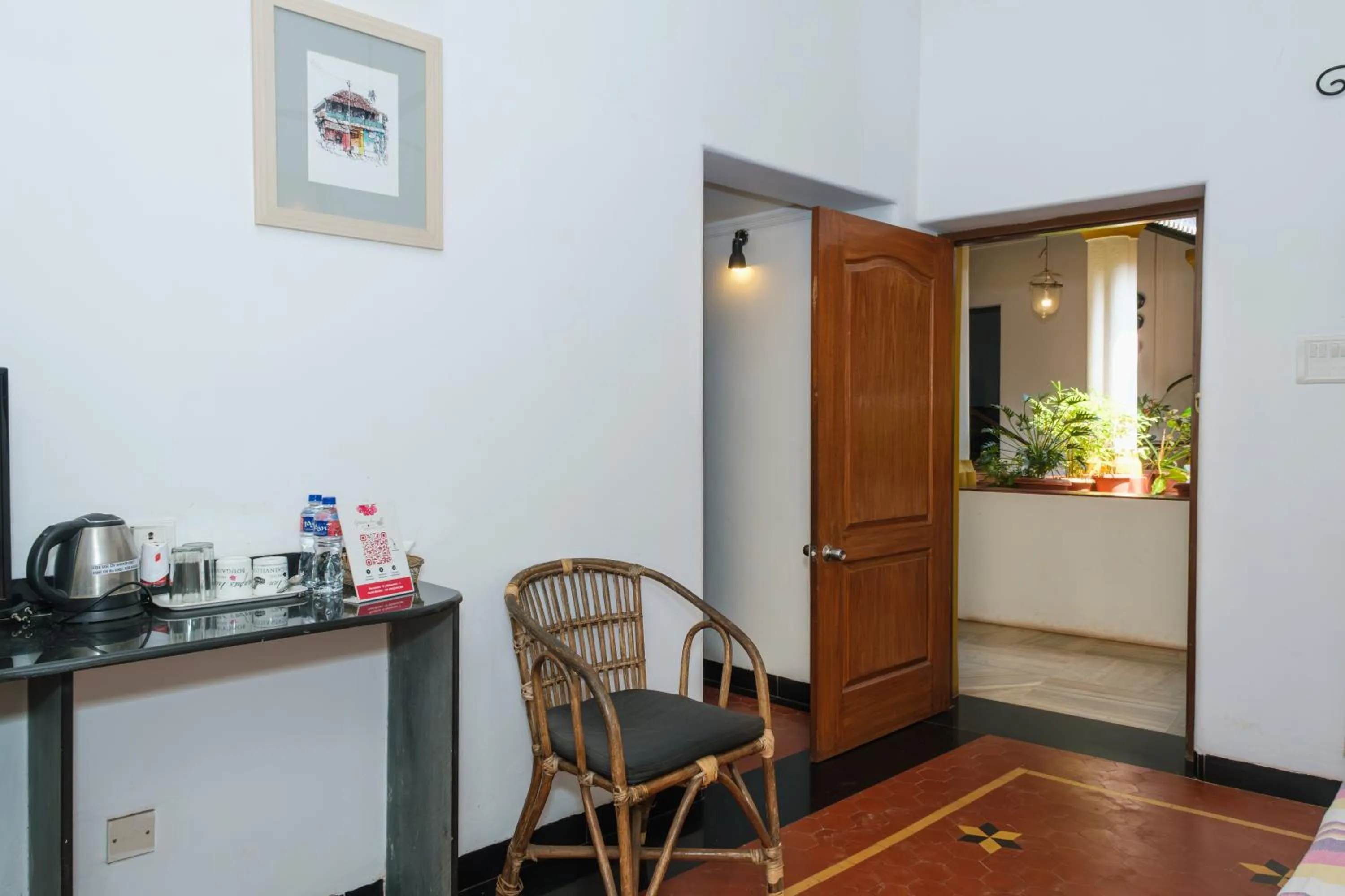 Coffee/tea facilities in Granpa's Inn Hotel Bougainvillea