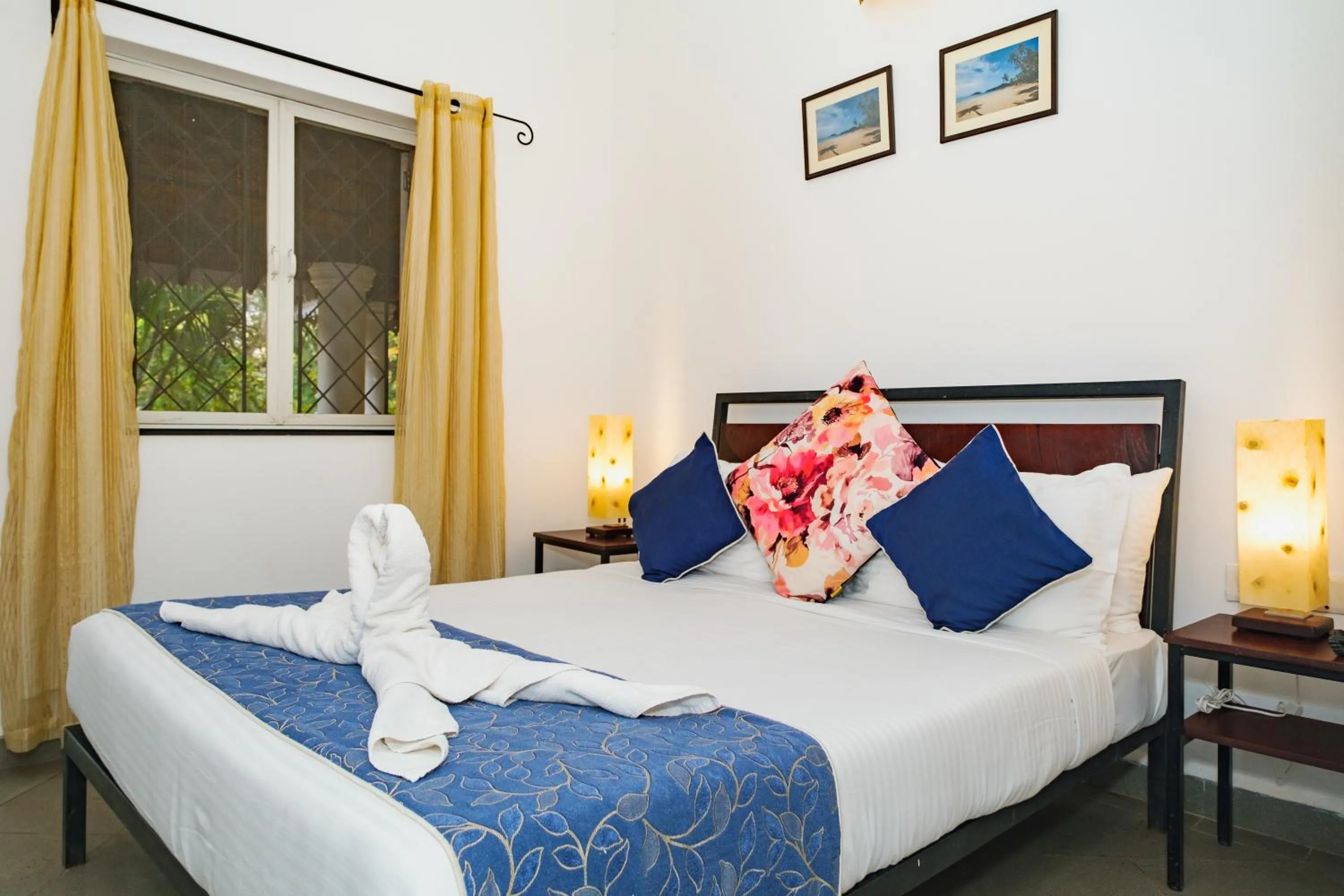 Photo of the whole room, Bed in Granpa's Inn Hotel Bougainvillea