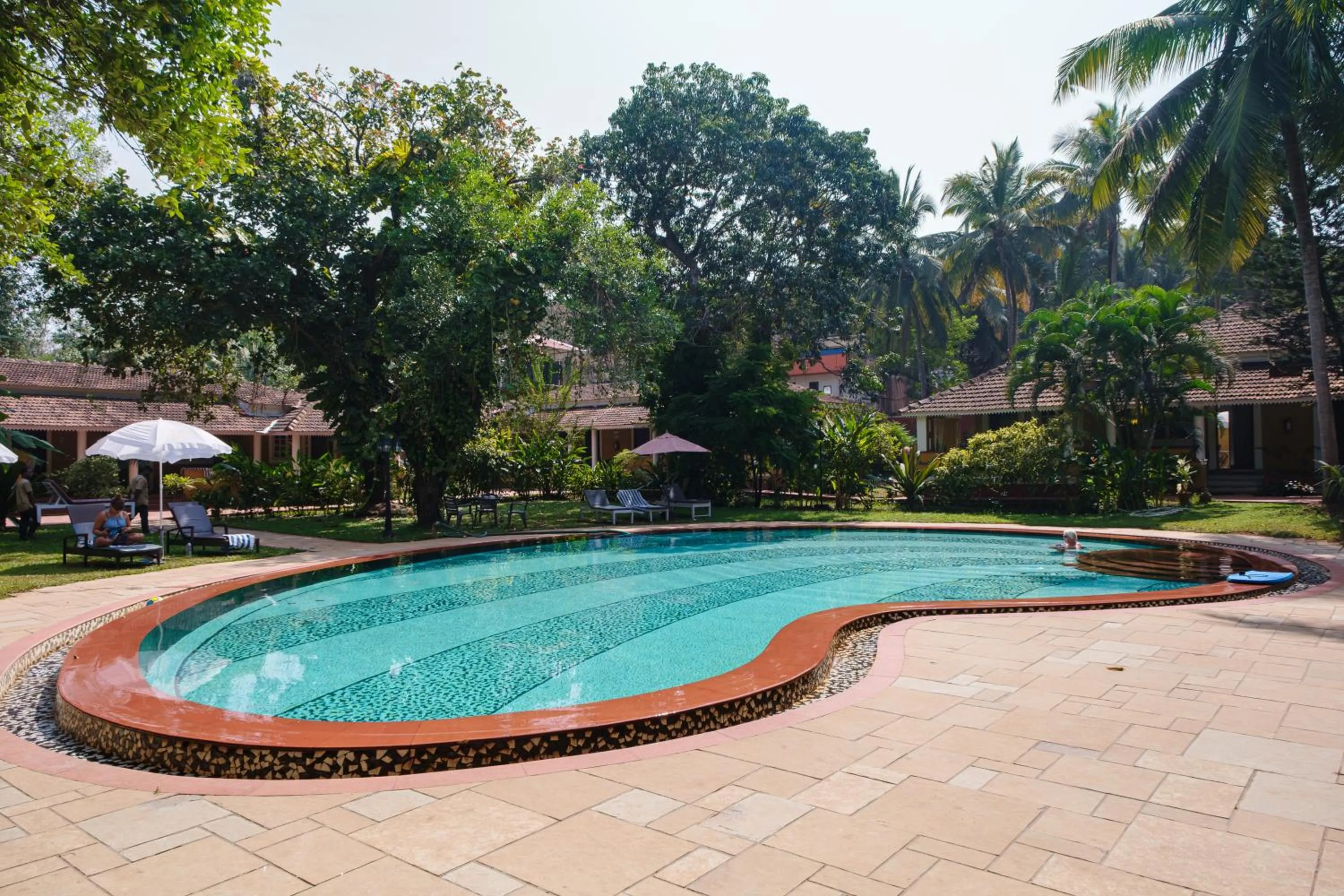 Swimming pool in Granpa's Inn Hotel Bougainvillea