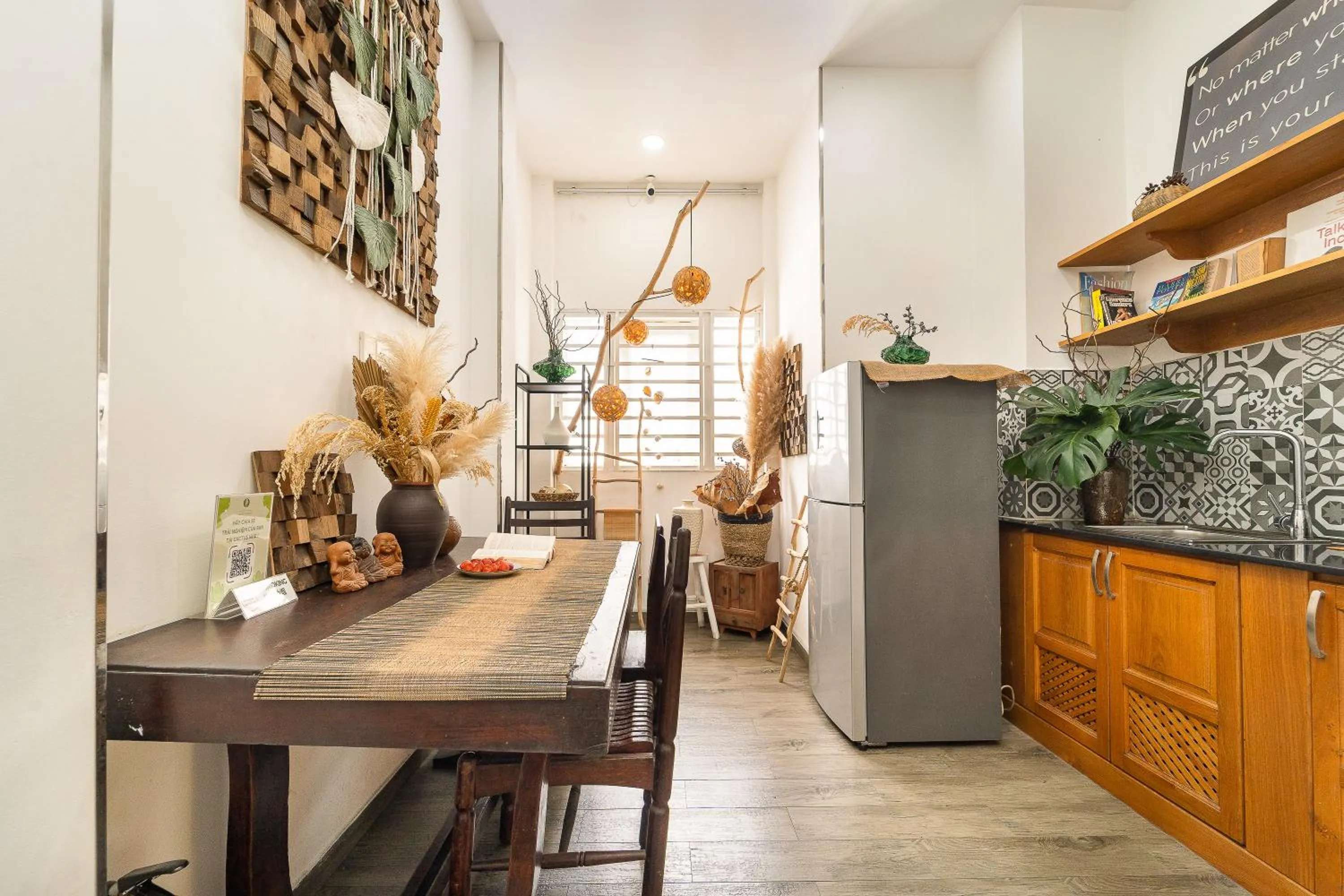 Kitchen or kitchenette in Cactusland Homestay - Tran Hung Dao