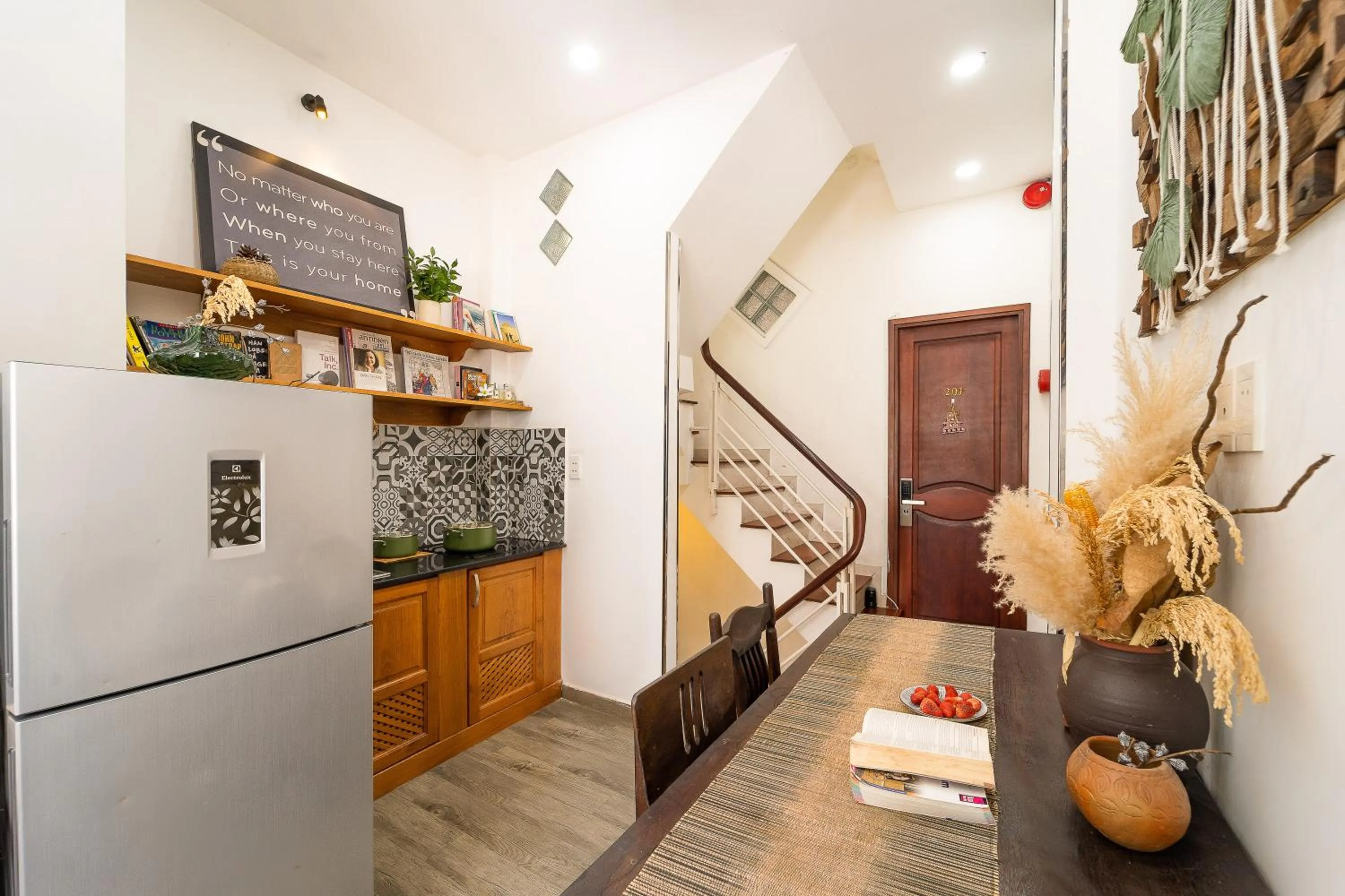 Kitchen or kitchenette in Cactusland Homestay - Tran Hung Dao