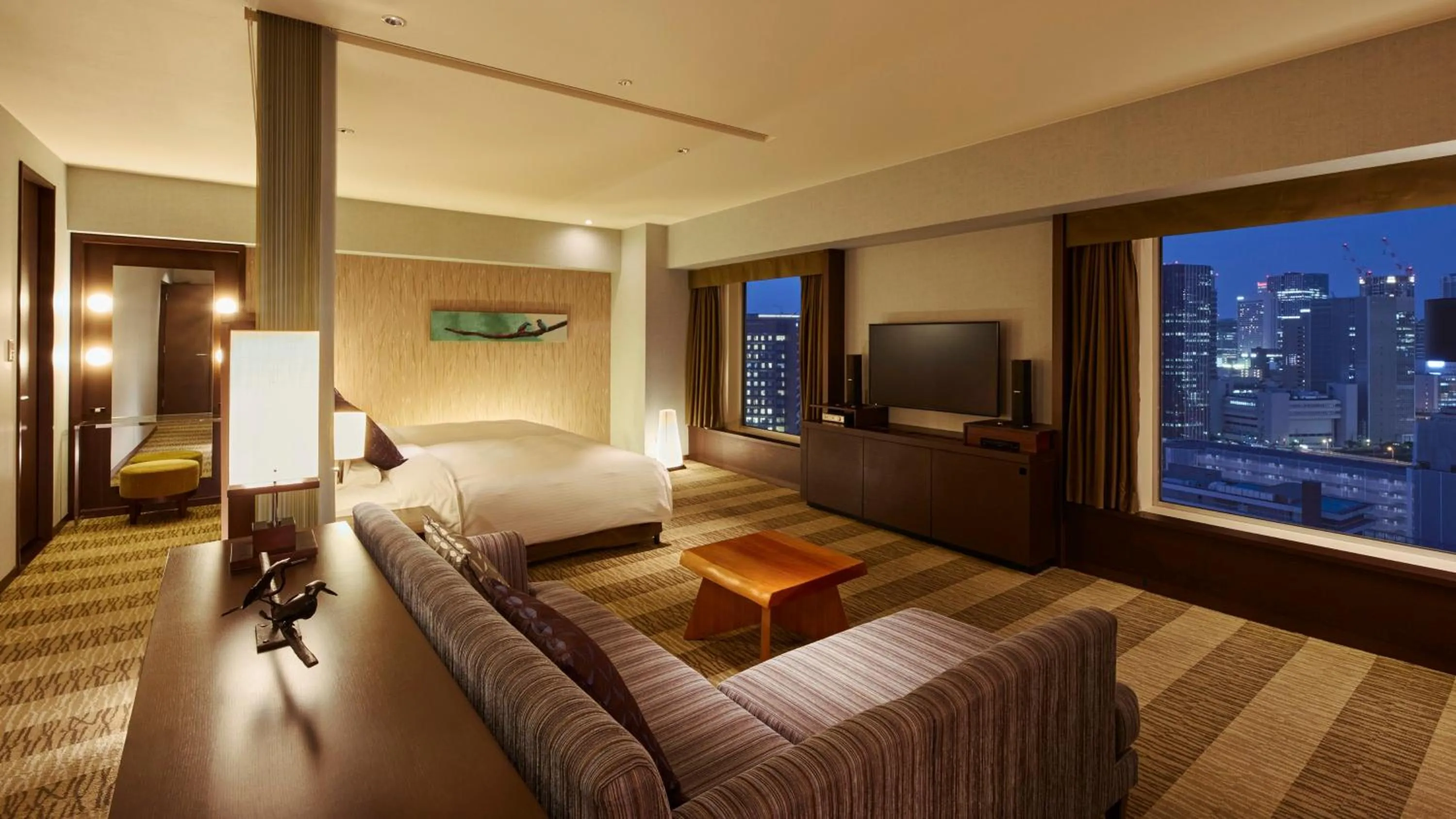 Photo of the whole room, Bed in RIHGA Royal Hotel Osaka, Vignette Collection by IHG