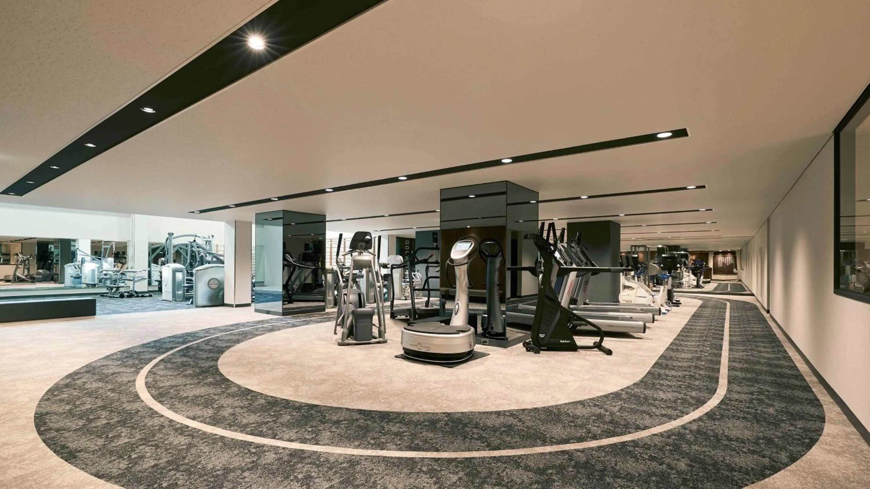 Fitness centre/facilities in RIHGA Royal Hotel Osaka, Vignette Collection by IHG