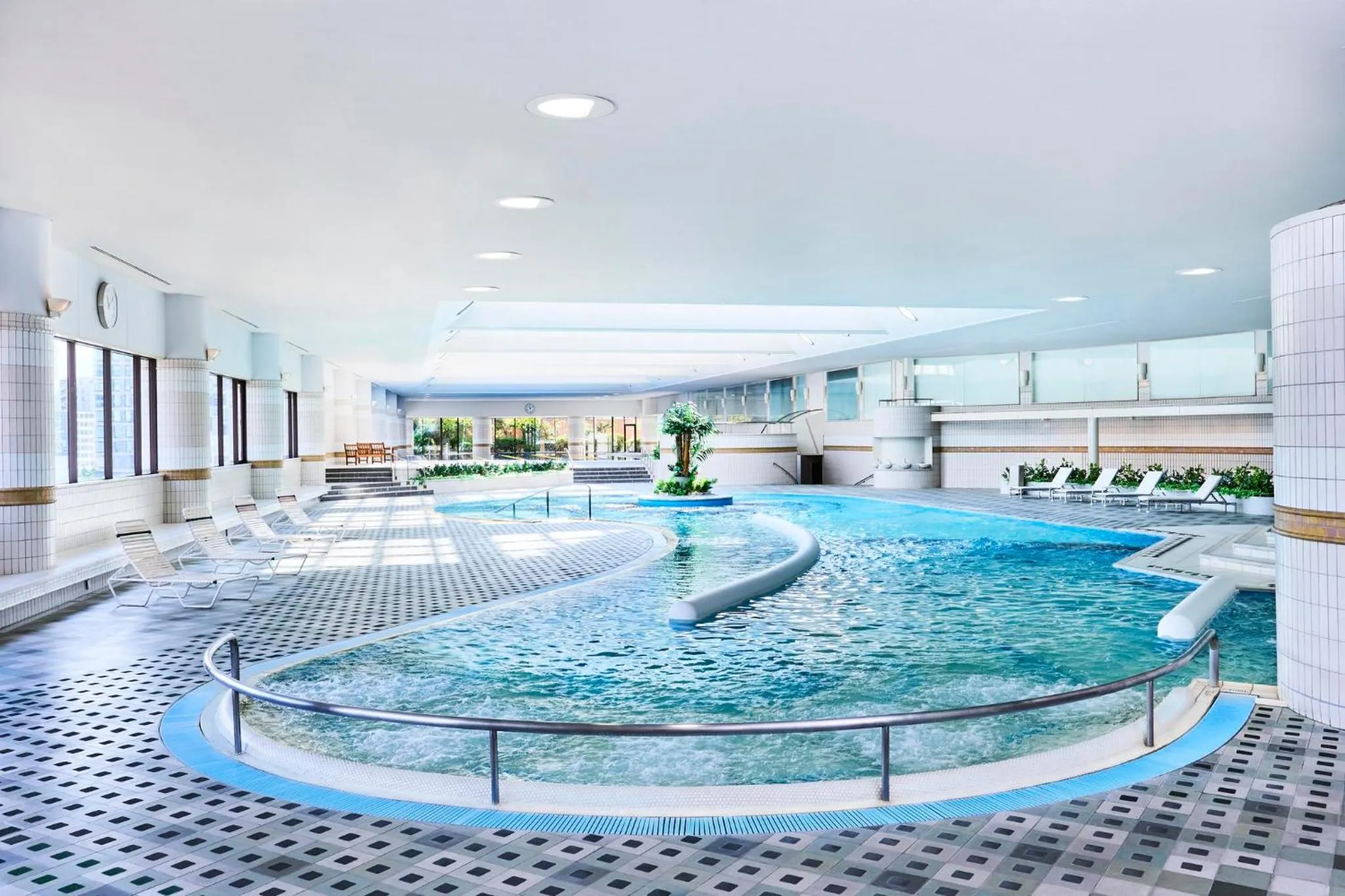 Swimming pool in RIHGA Royal Hotel Osaka, Vignette Collection by IHG