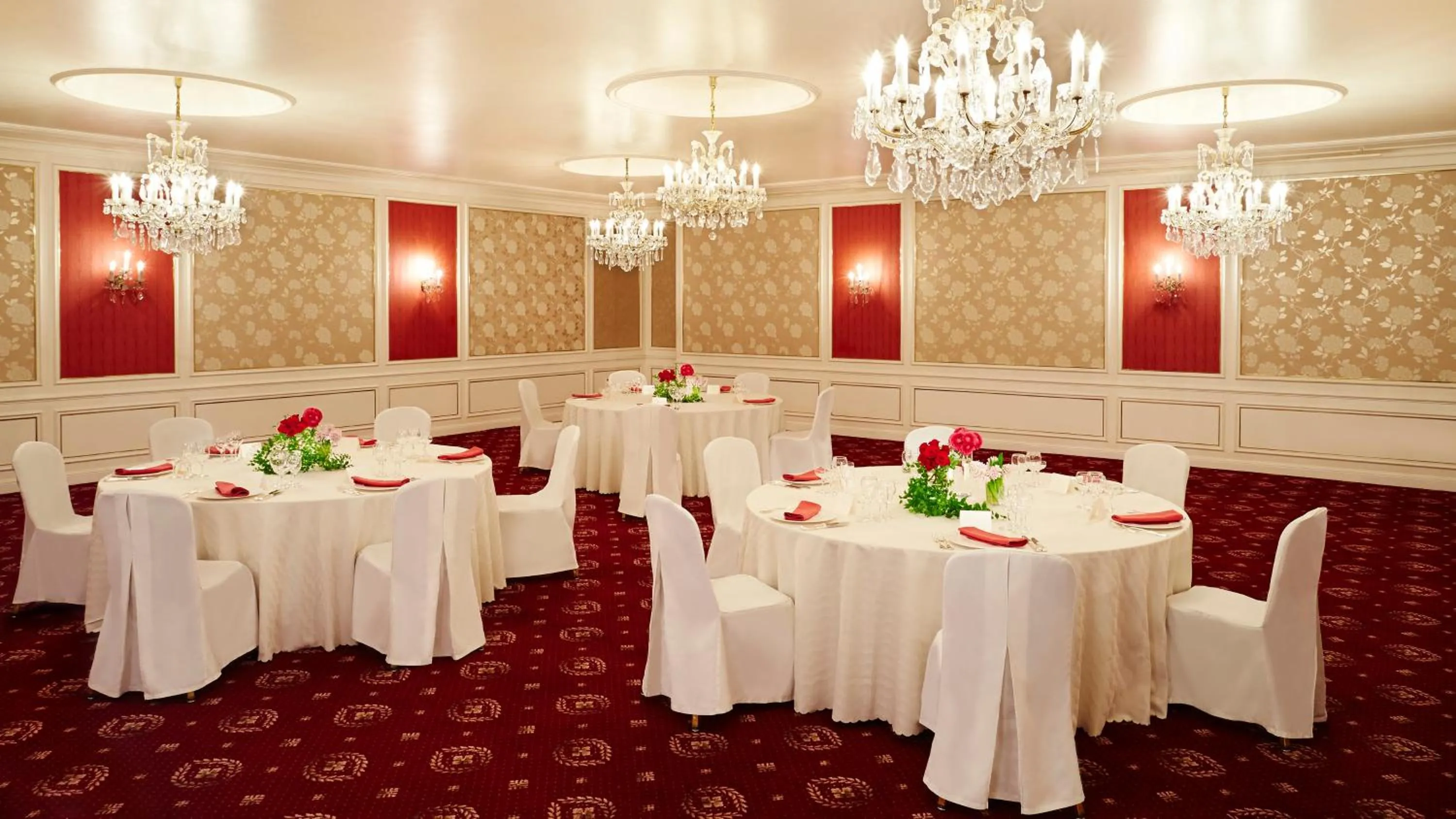 Banquet/Function facilities in RIHGA Royal Hotel Osaka, Vignette Collection by IHG