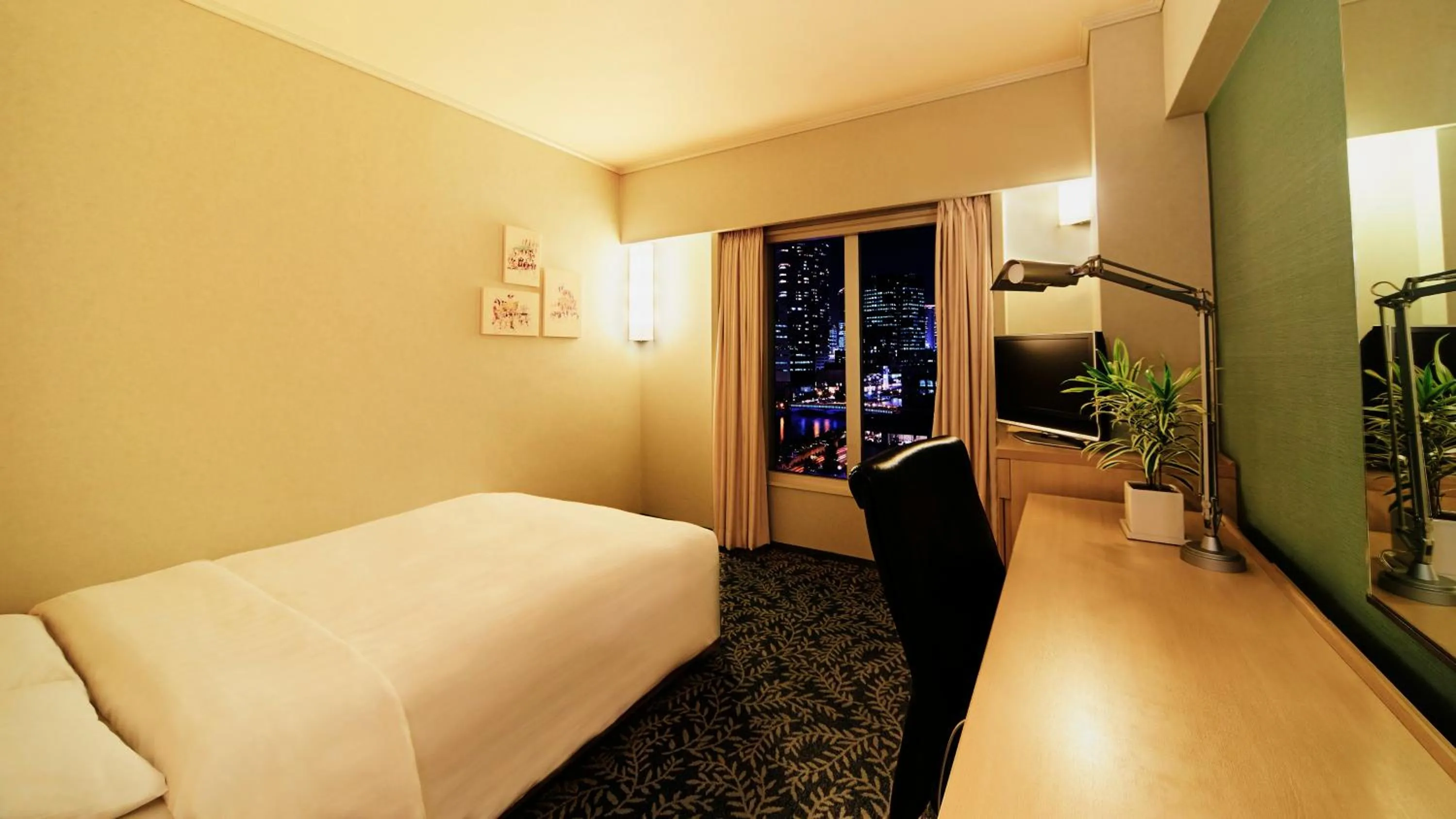 Photo of the whole room, Bed in RIHGA Royal Hotel Osaka, Vignette Collection by IHG