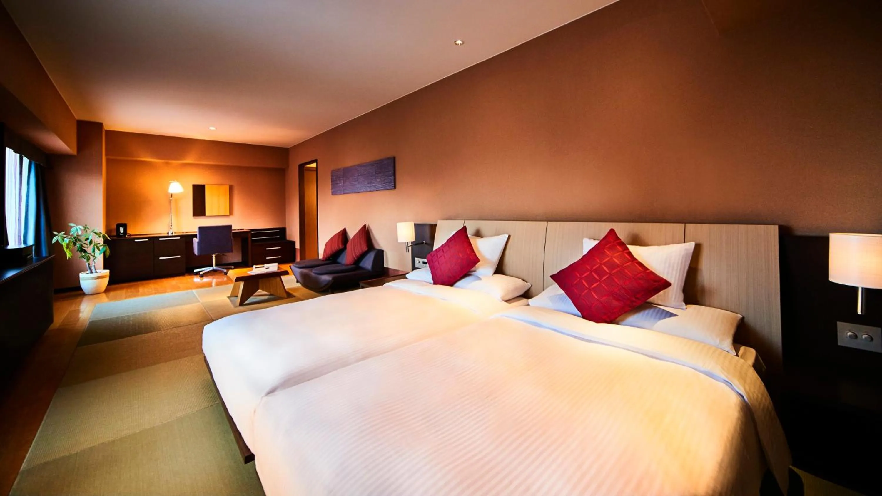 Photo of the whole room, Bed in RIHGA Royal Hotel Osaka, Vignette Collection by IHG