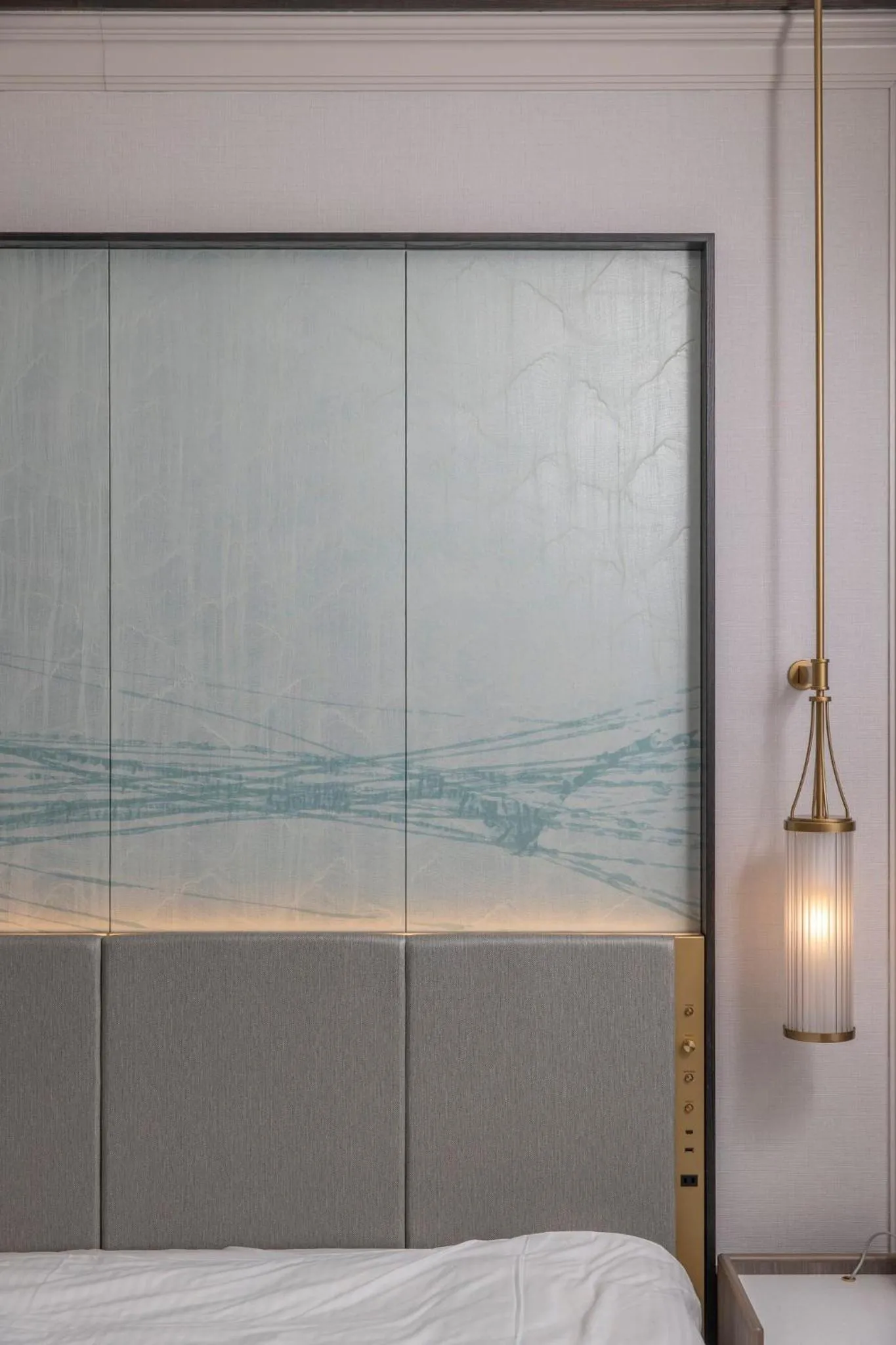 Photo of the whole room, Bed in RIHGA Royal Hotel Osaka, Vignette Collection by IHG