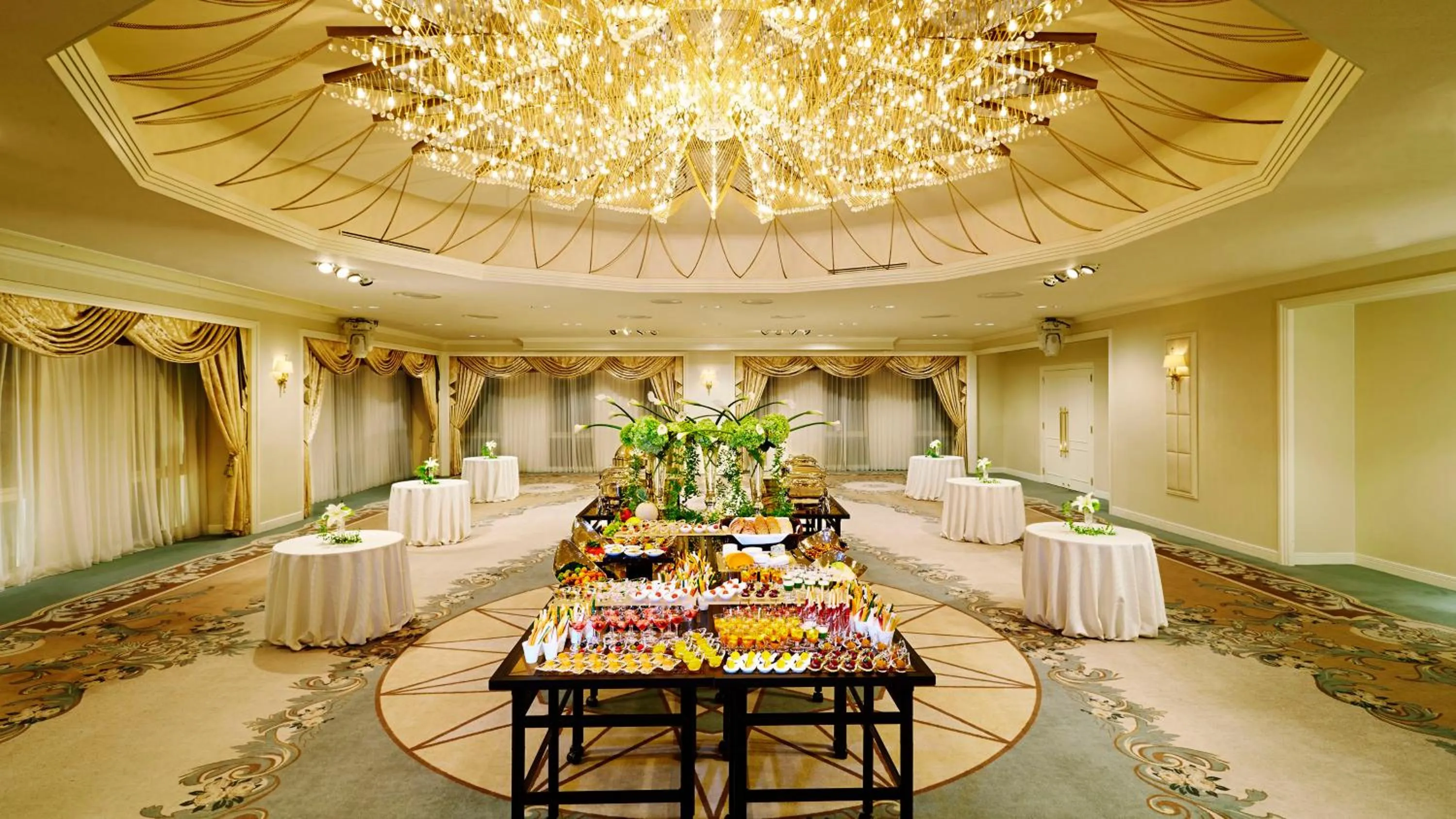 Banquet/Function facilities in RIHGA Royal Hotel Osaka, Vignette Collection by IHG