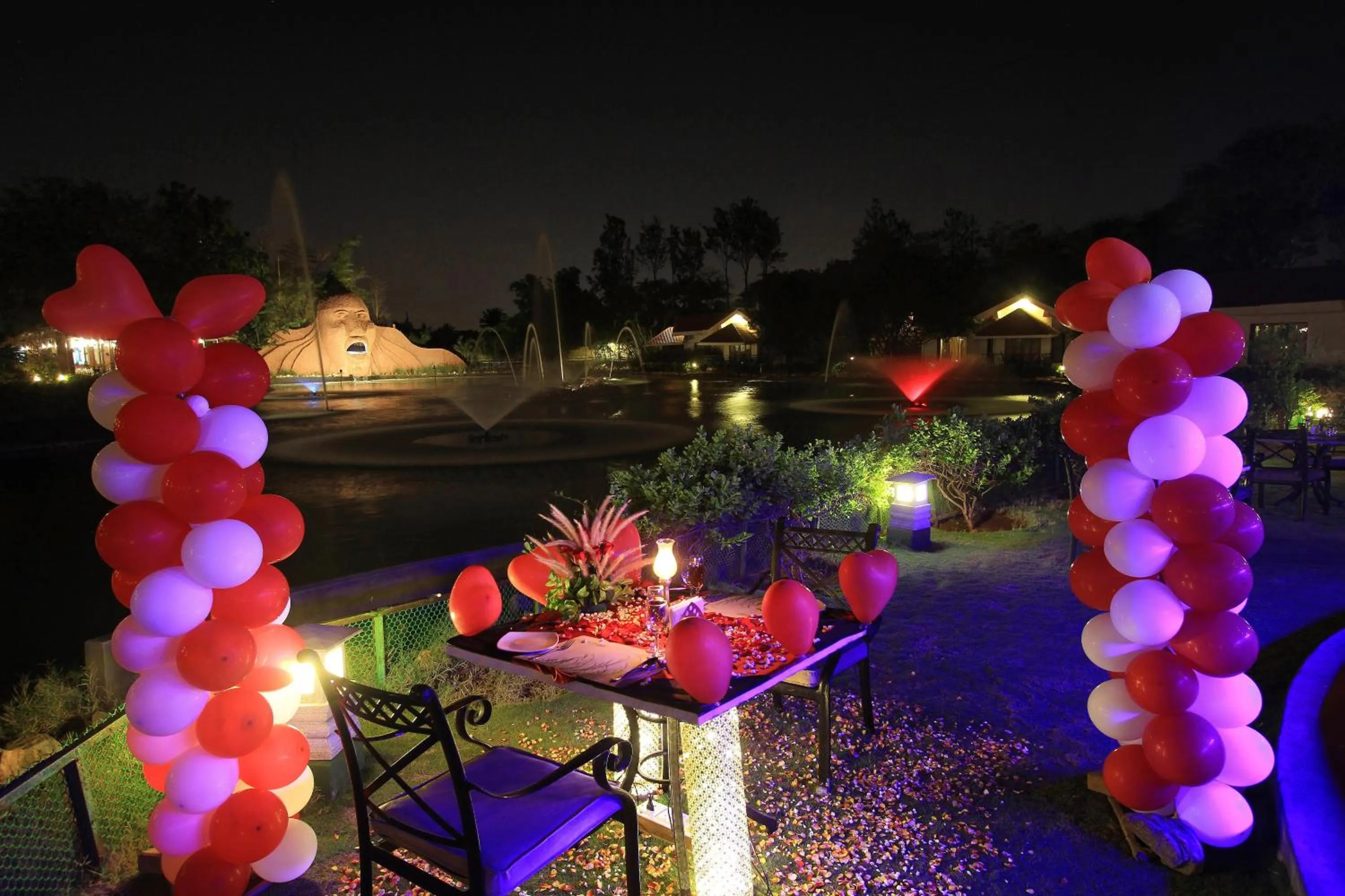 Restaurant/places to eat in Silent Shores Resort & Spa