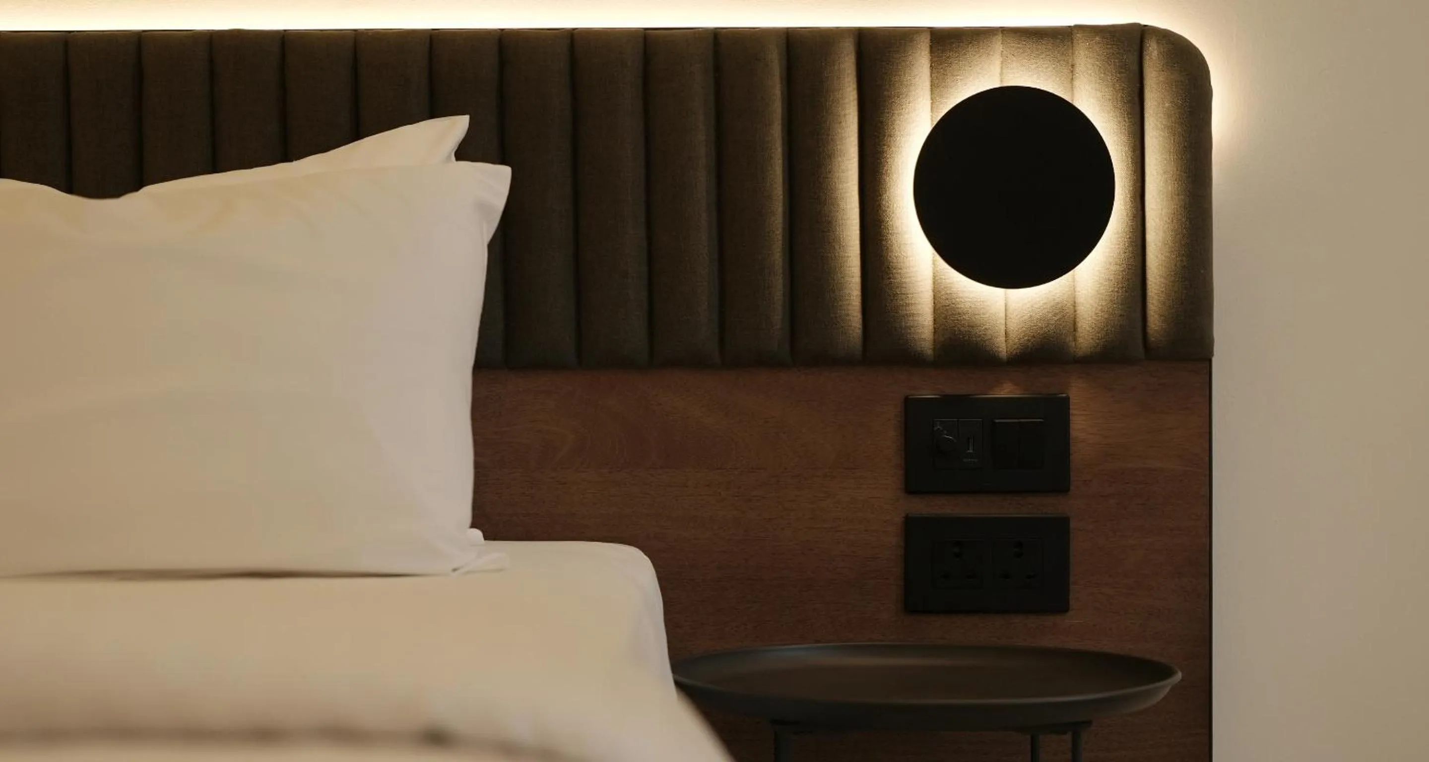 Bed in Best Western Resort Country Club