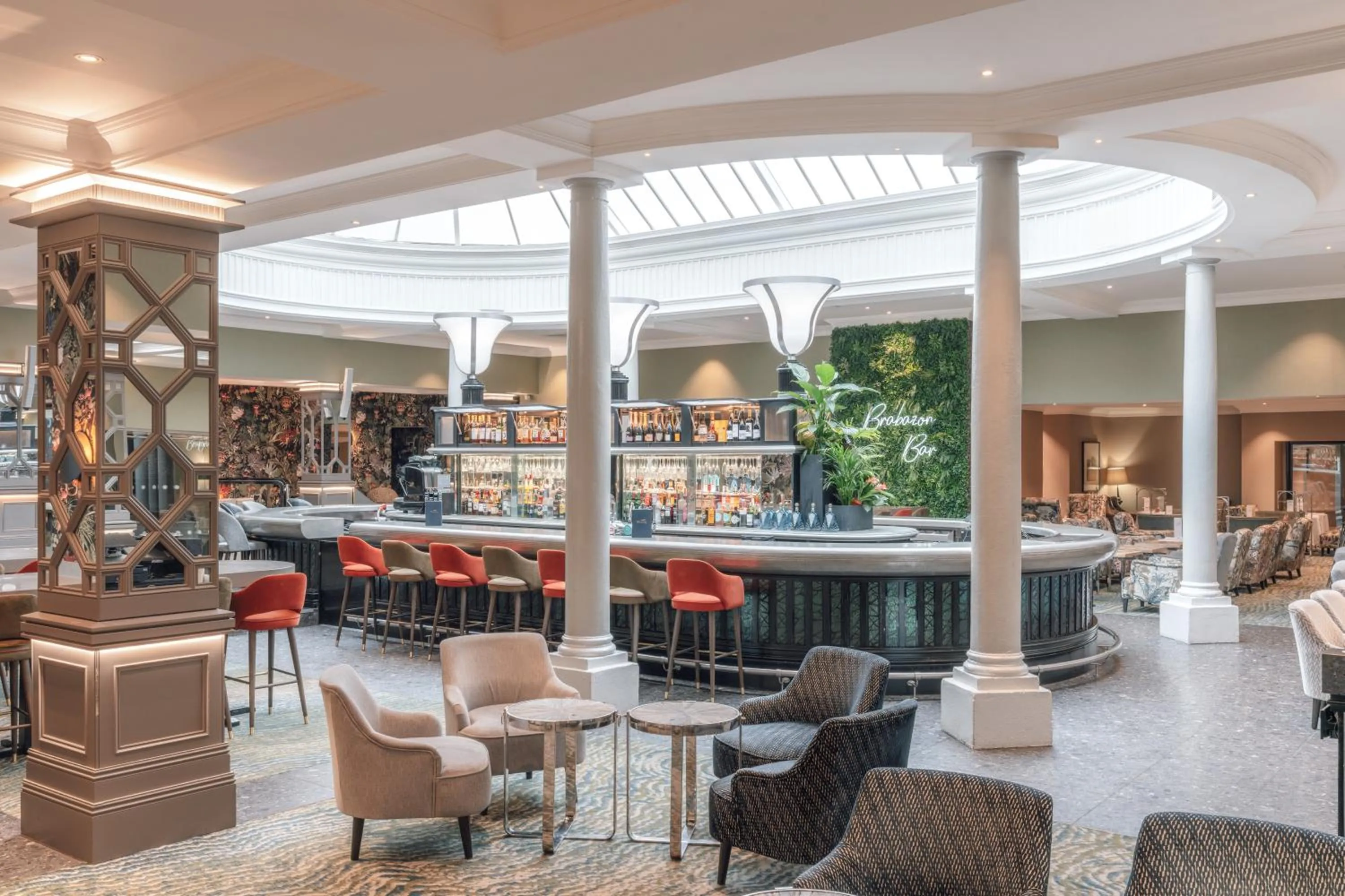 Lounge or bar in The Belfry Hotel & Resort