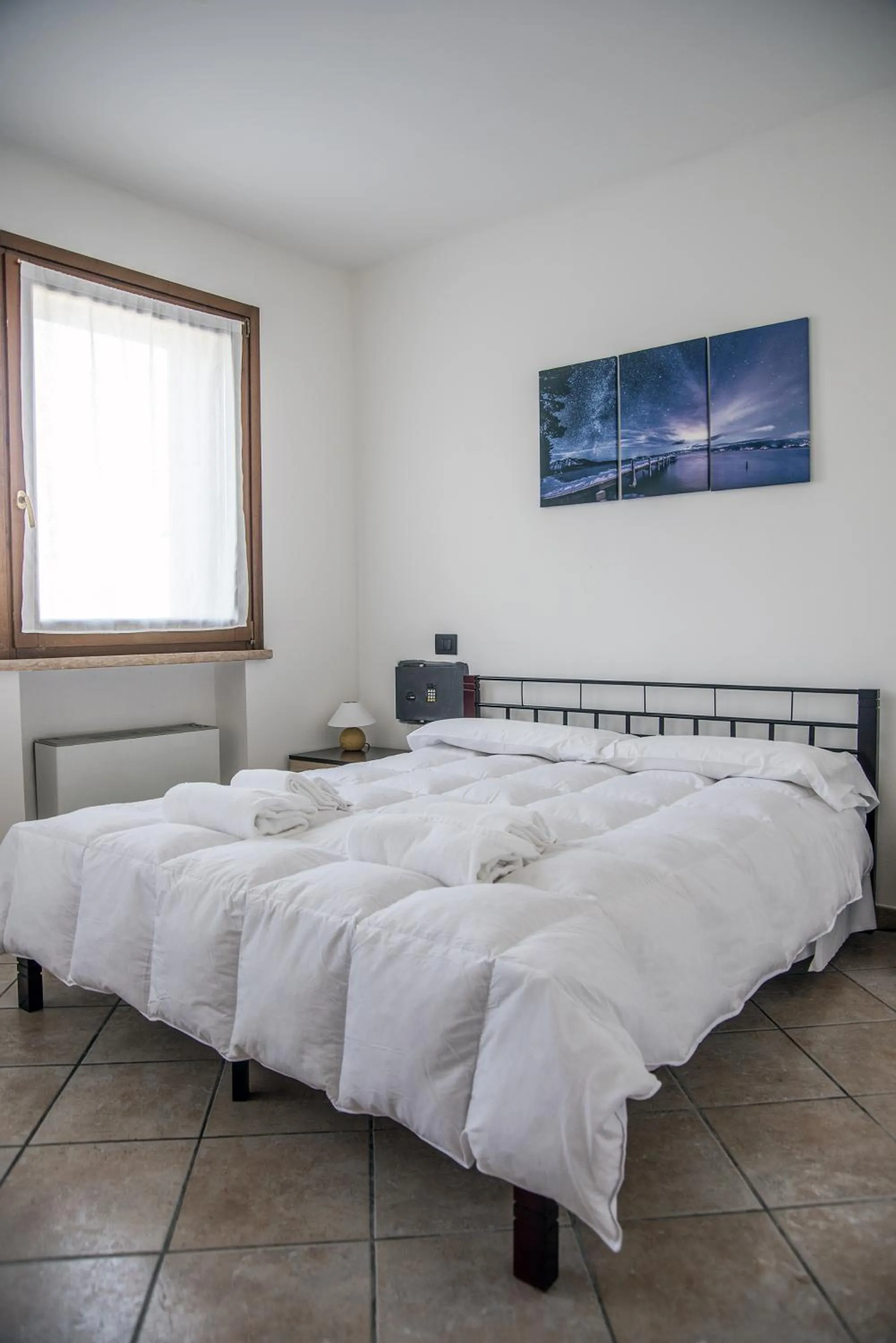 Photo of the whole room, Bed in Residenza Meeting