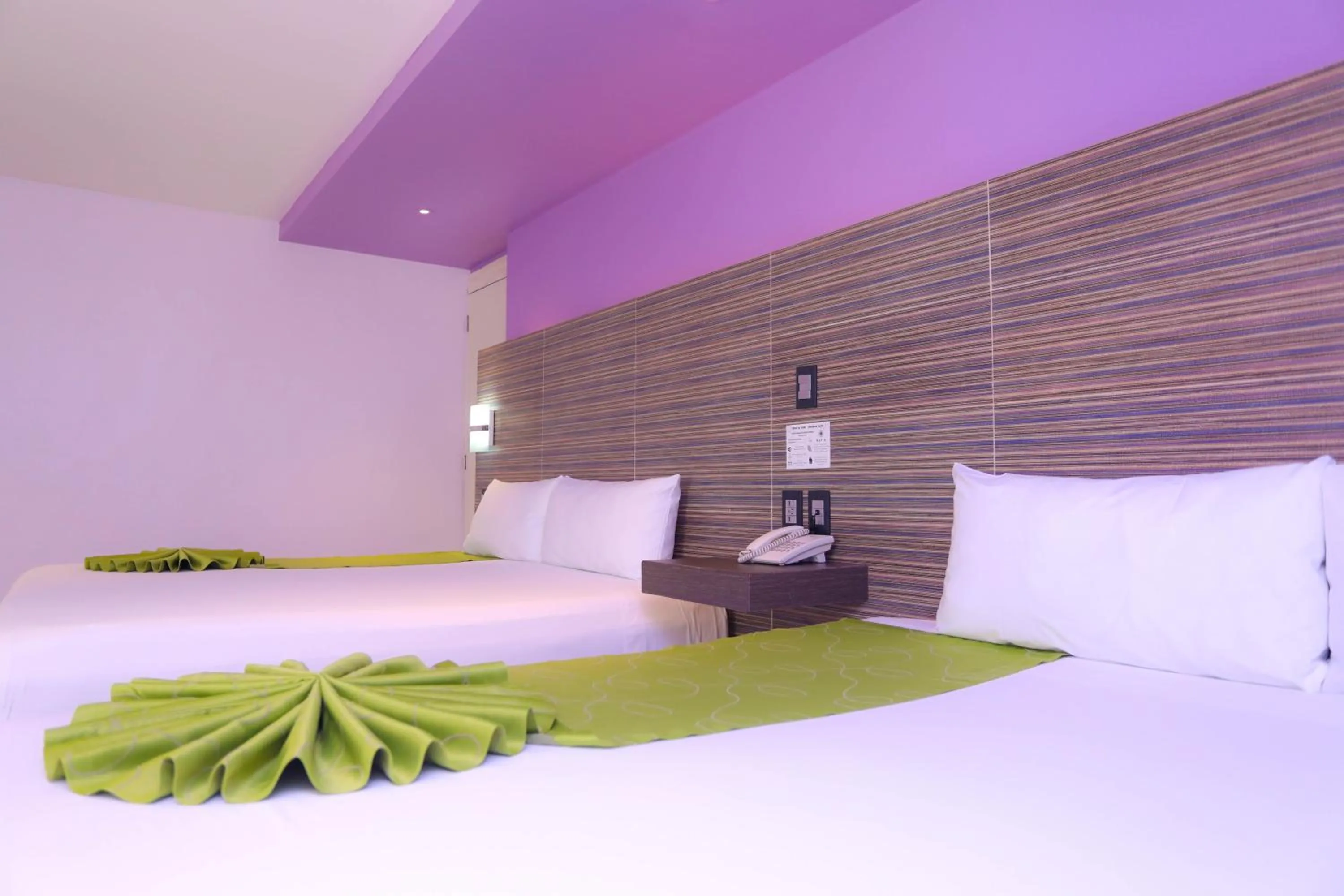 Bed in Hotel Kavia