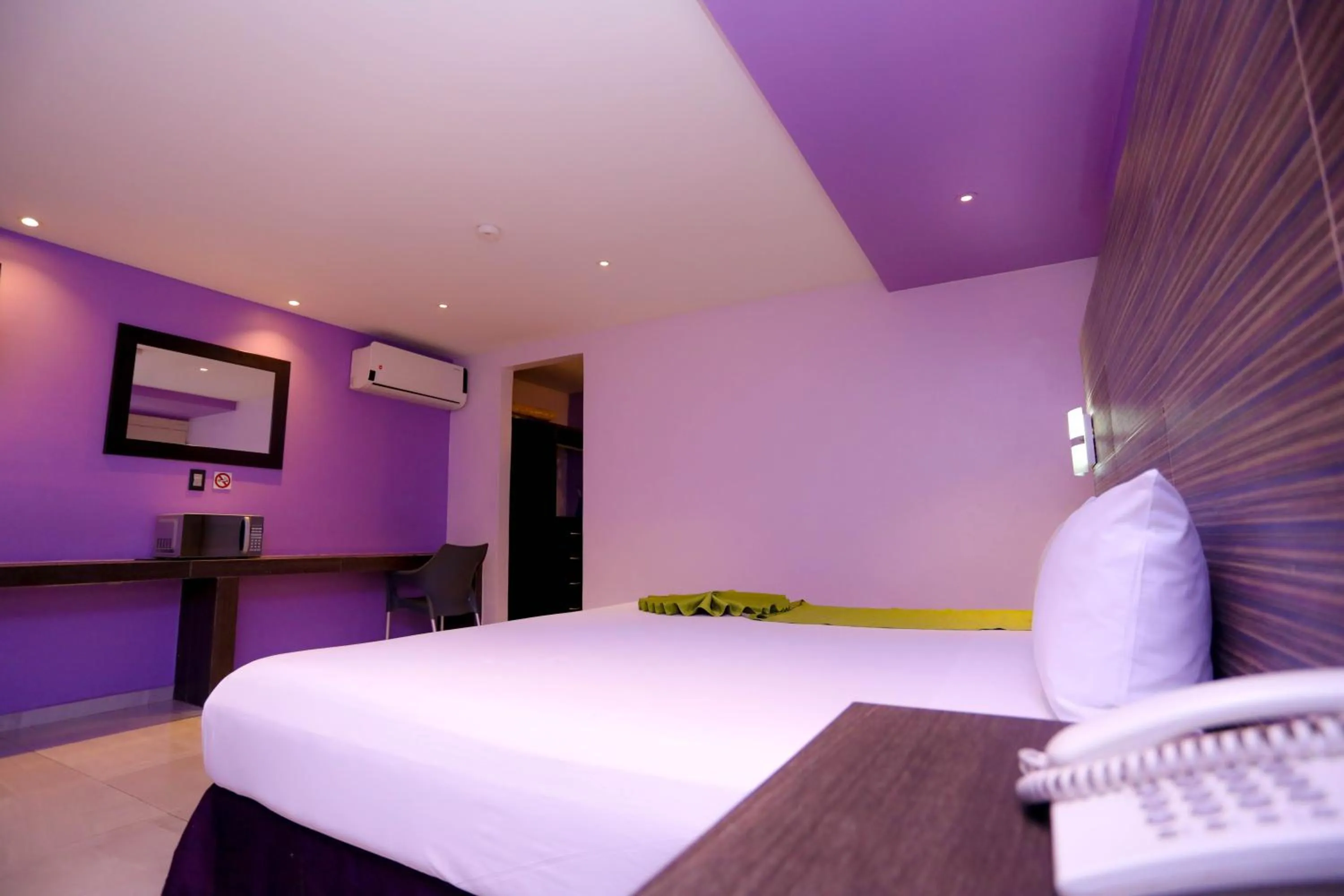 Bedroom, Bed in Hotel Kavia