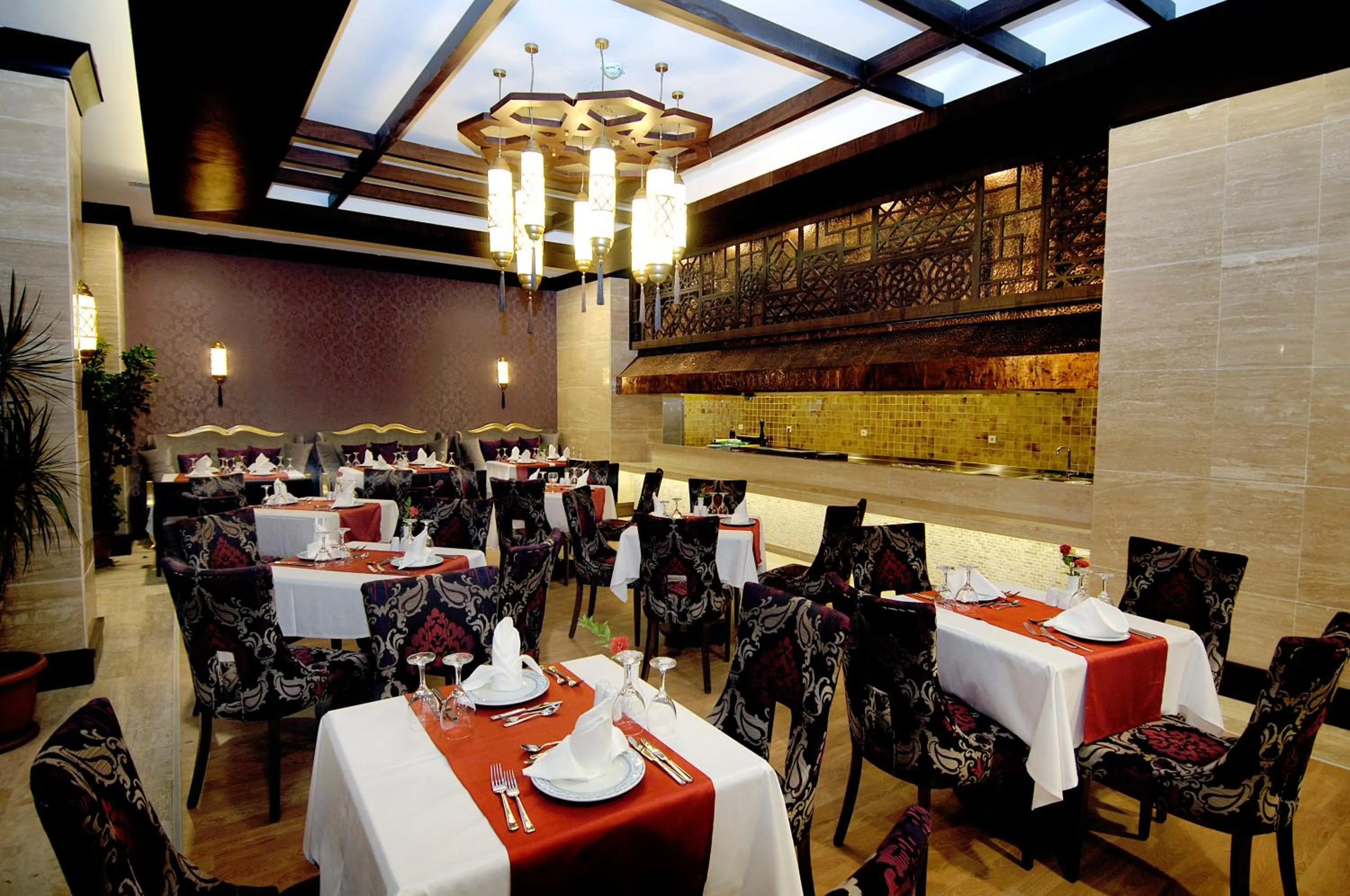 Restaurant/places to eat in Seamelia Beach Resort Hotel & SPA