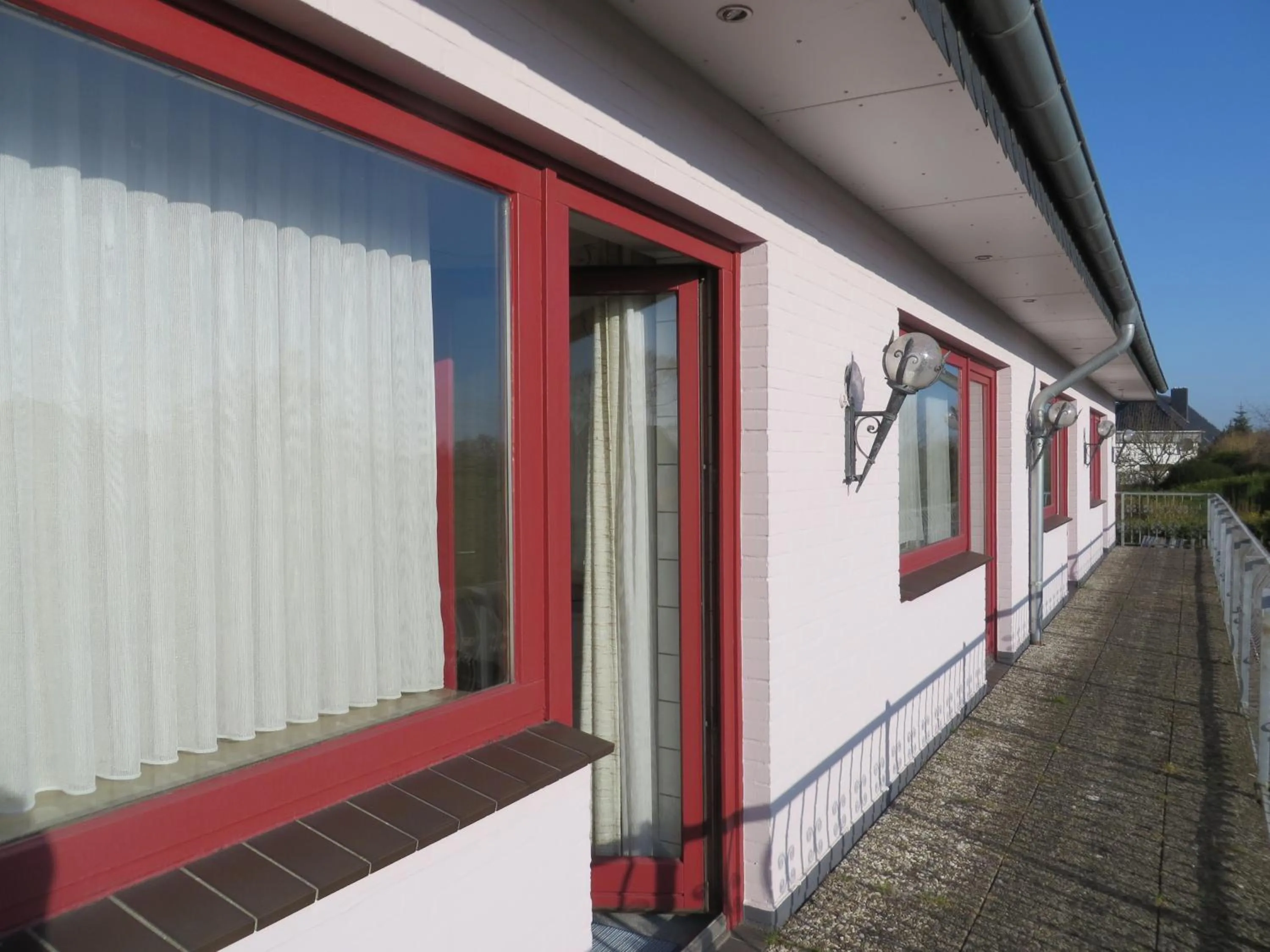 Facade/entrance in Ostseehotel Kappeln by team SchleiFee