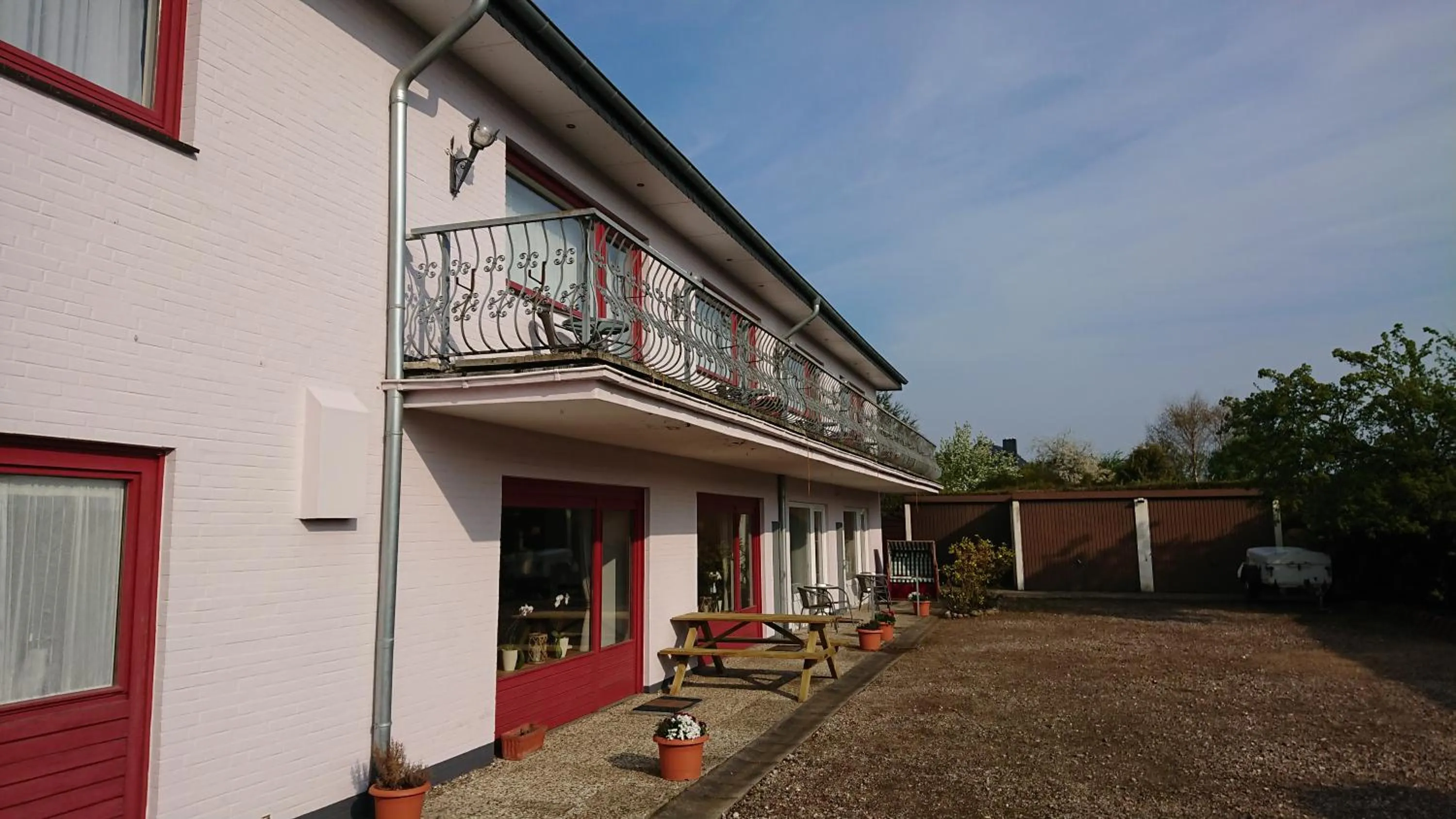 Property building in Ostseehotel Kappeln by team SchleiFee