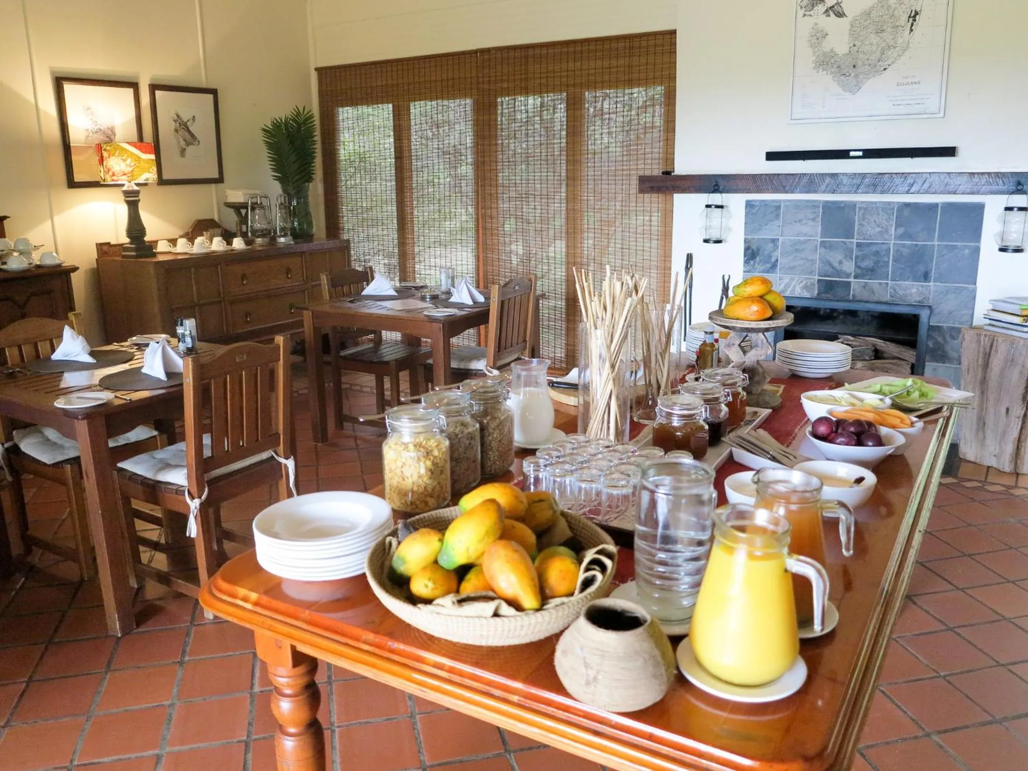 Restaurant/places to eat in Hluhluwe River Lodge