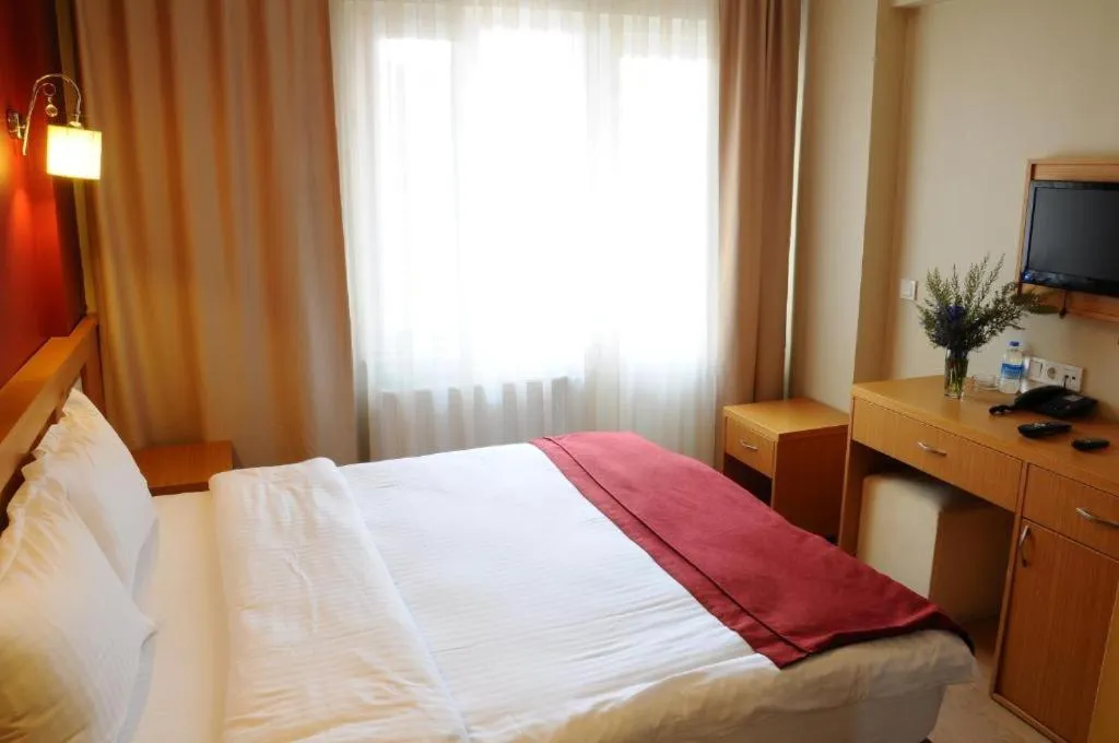 Bed in Cetinkaya Hotel