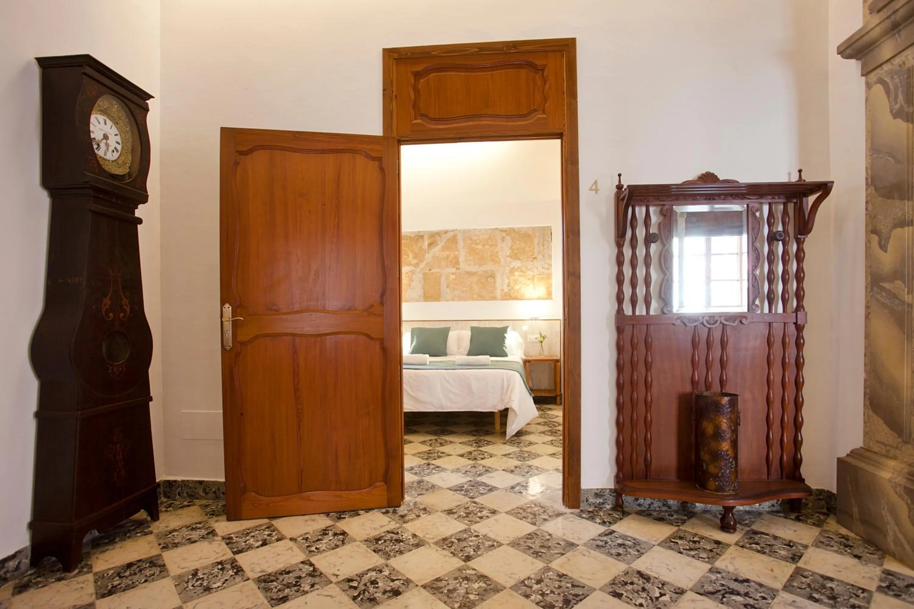 Photo of the whole room, Bed in Casal de Petra - Rooms & Pool by My Rooms Hotels TI
