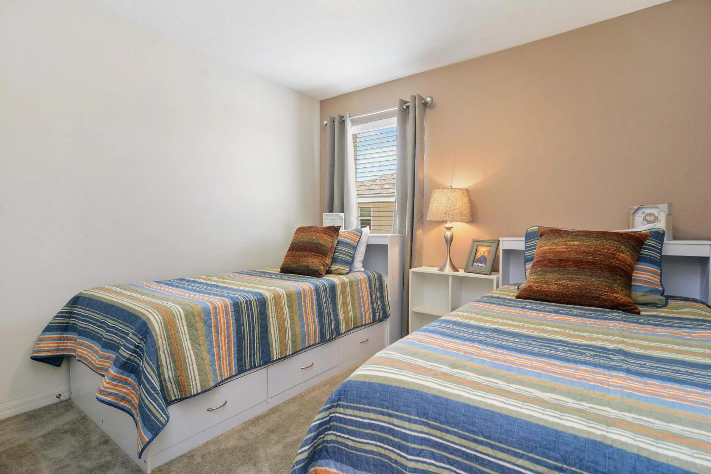 Bed in Four Bedroom w/ GameRoom 5152A