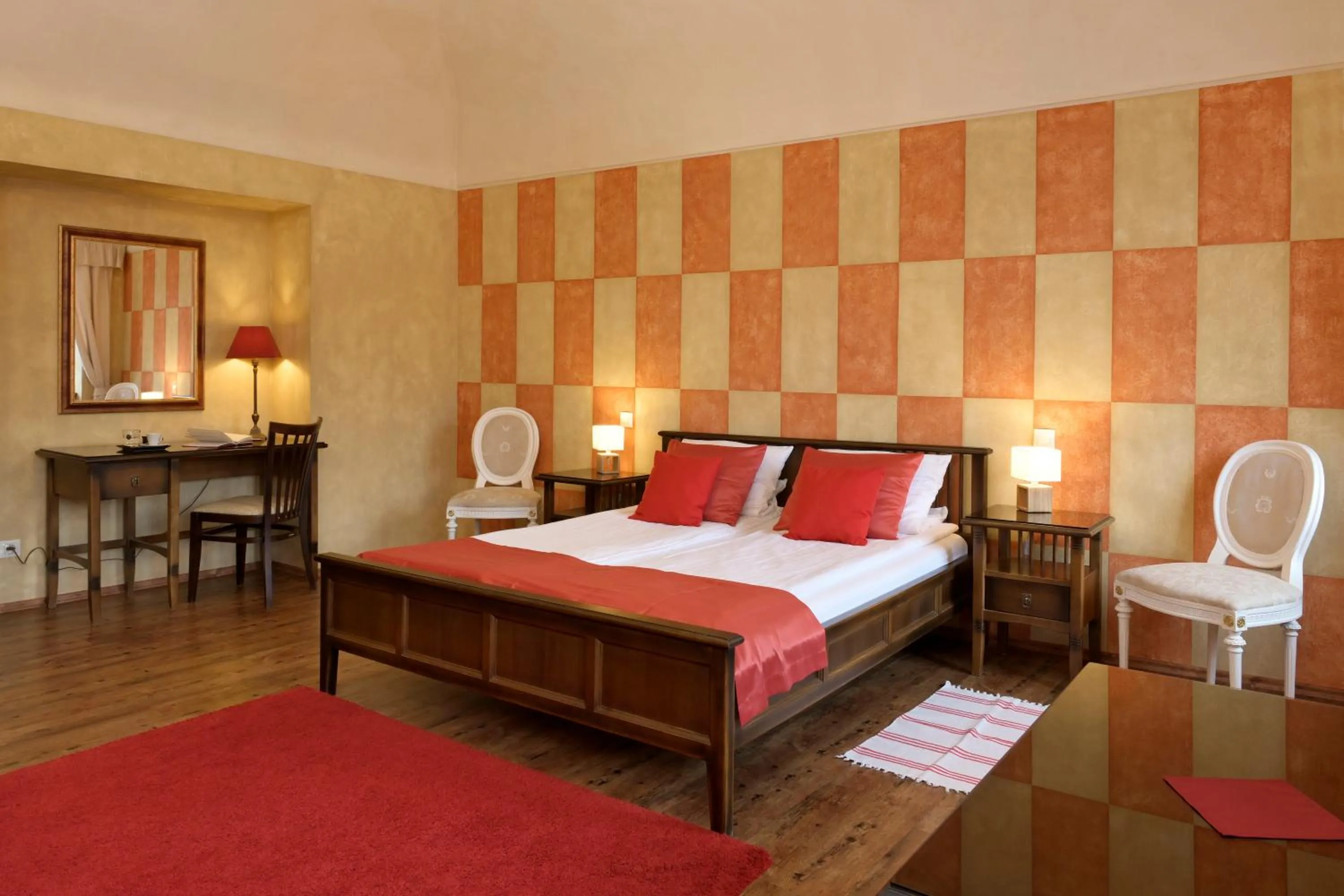 Photo of the whole room, Bed in La Fresca