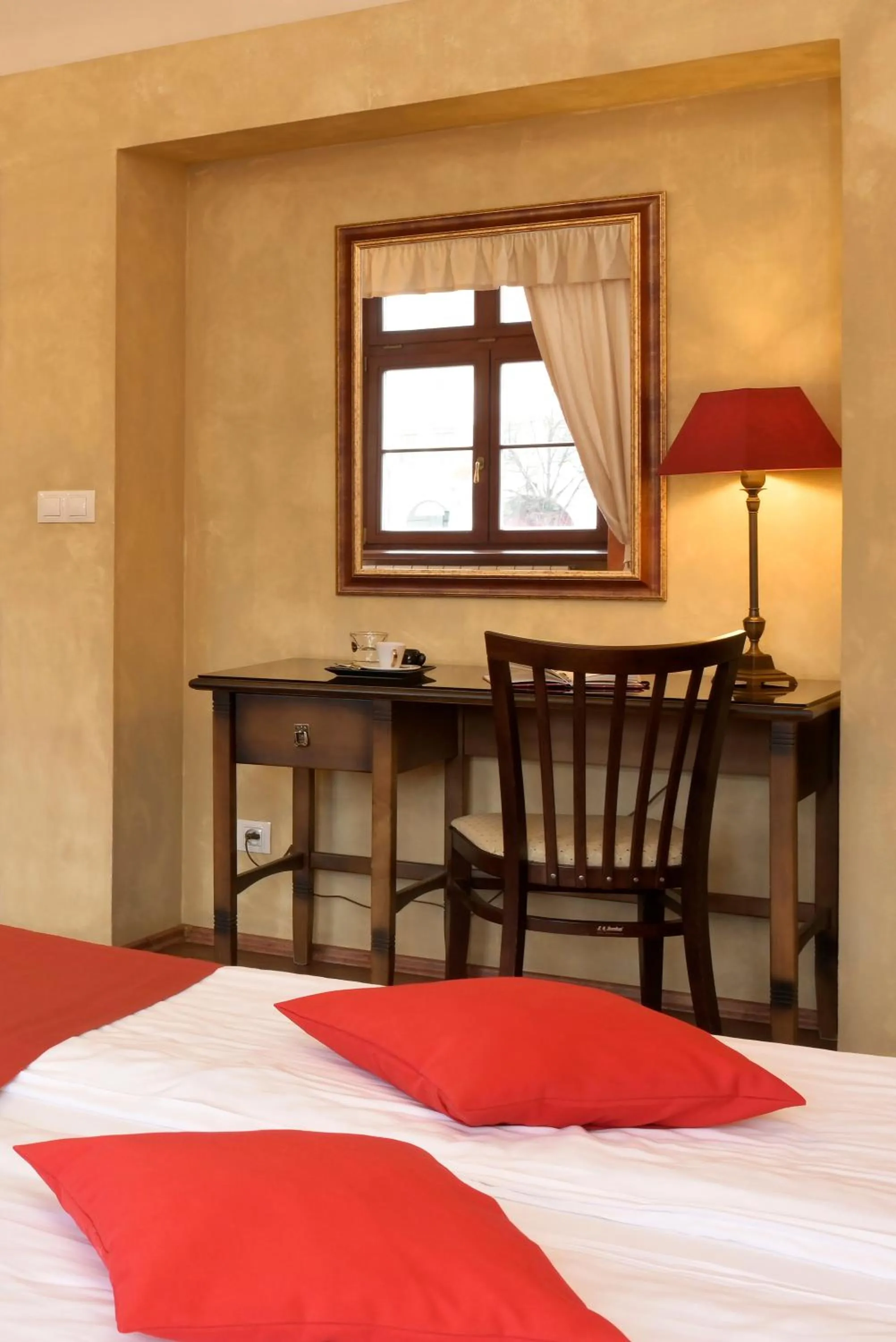 Photo of the whole room, Bed in La Fresca