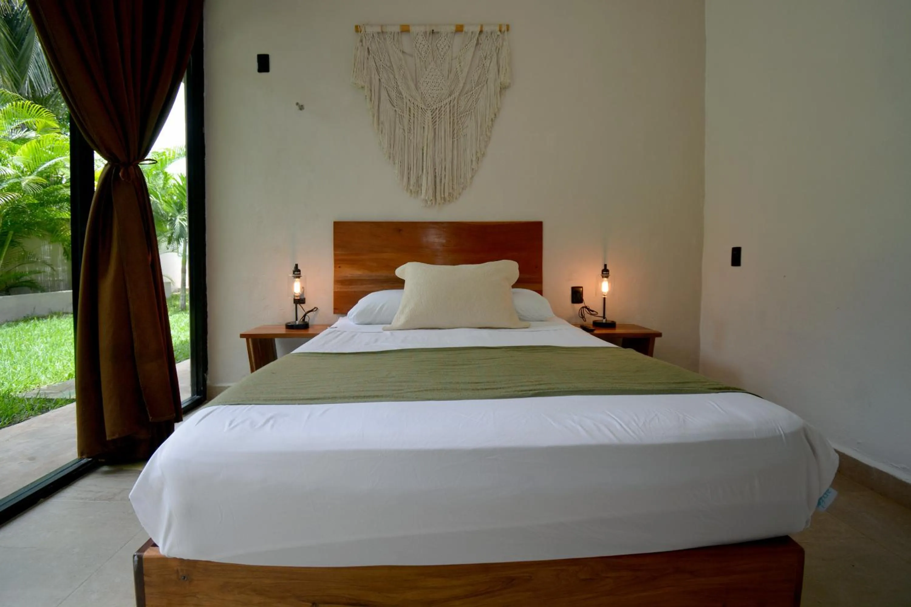 Bed in Casa Delia Hotel Downtown