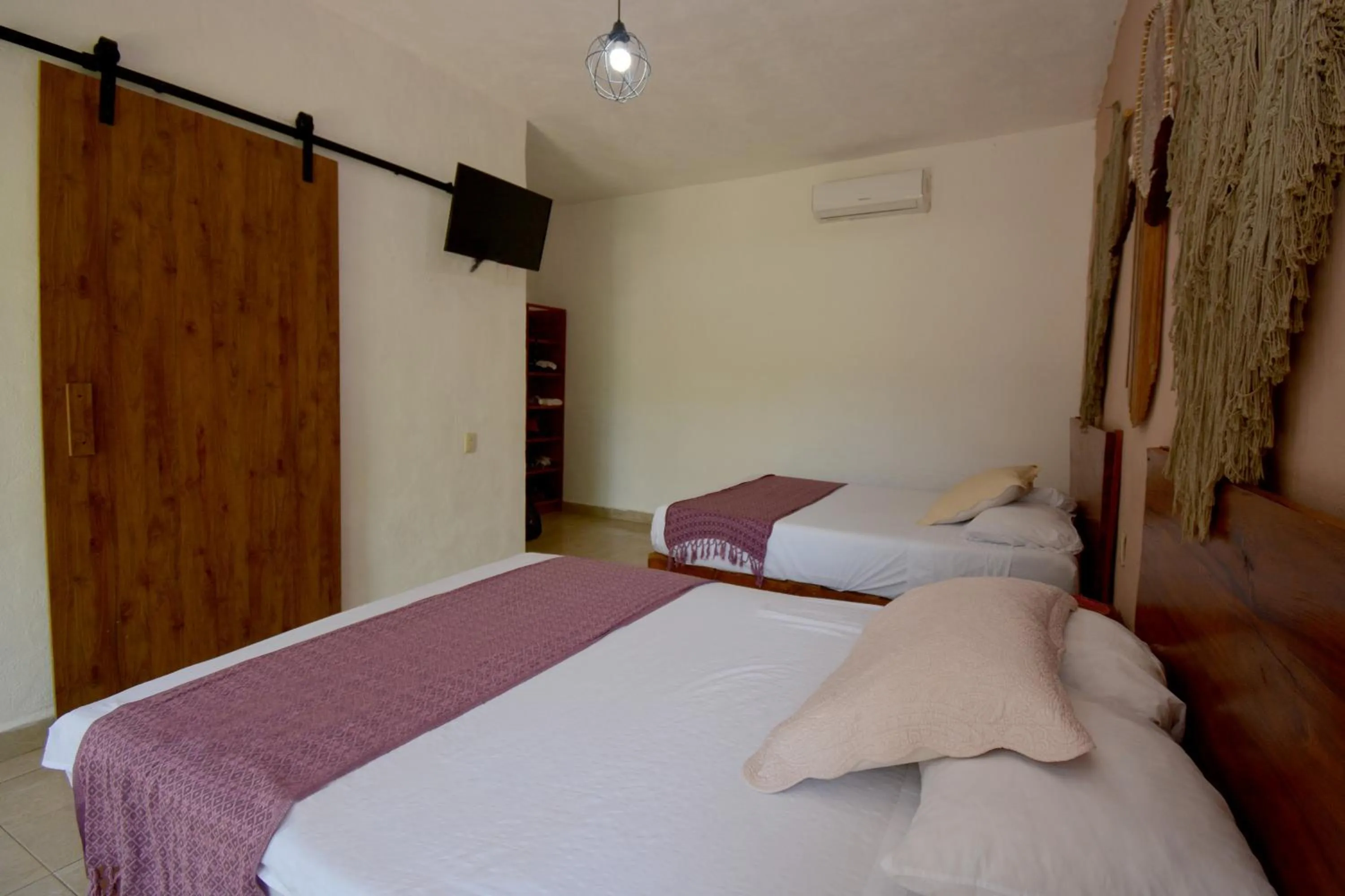 Bed in Casa Delia Hotel Downtown