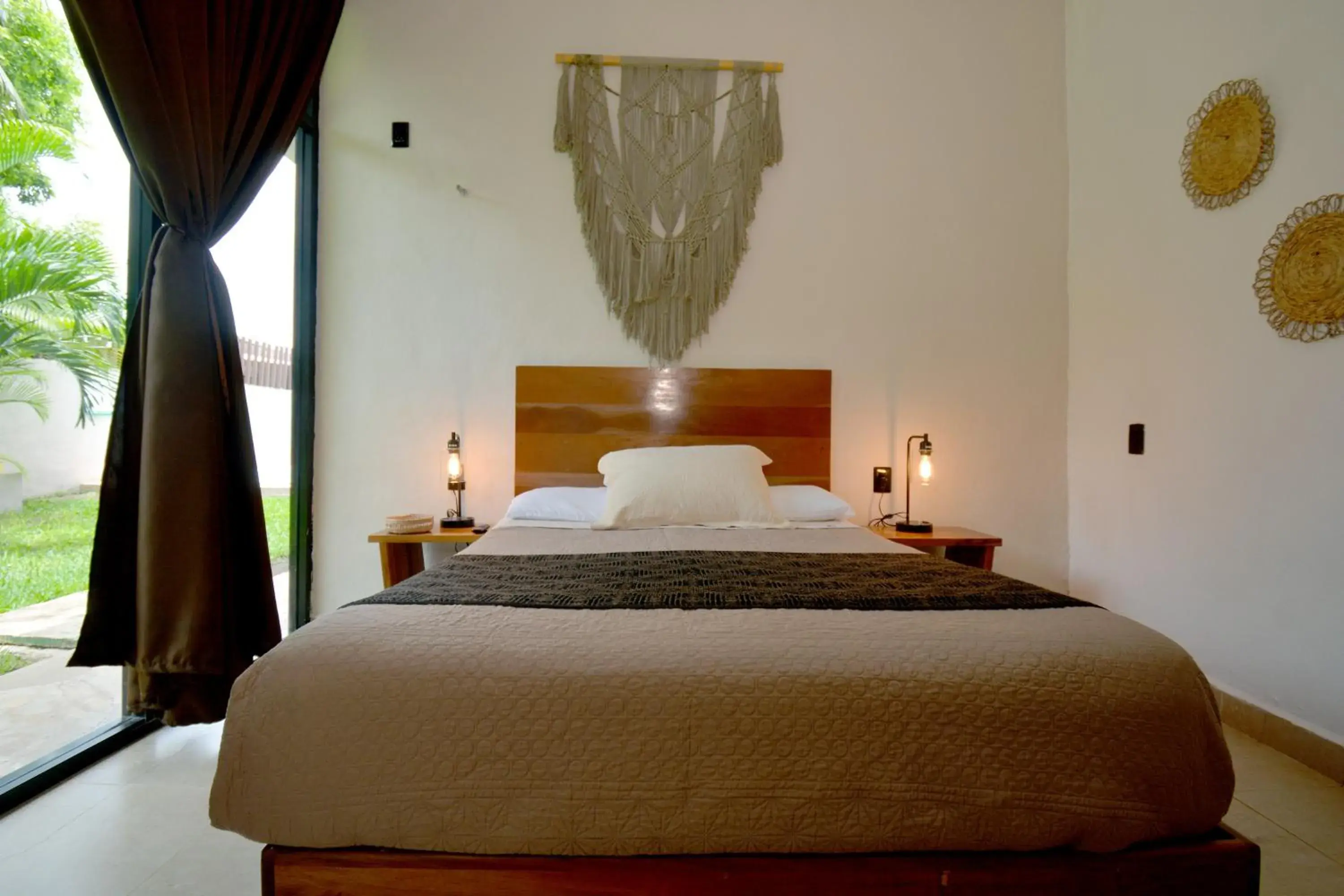 Double Room with Private Bathroom in Casa Delia Hotel Downtown Double Room with Private Bathroom in Casa Delia Hotel Downtown