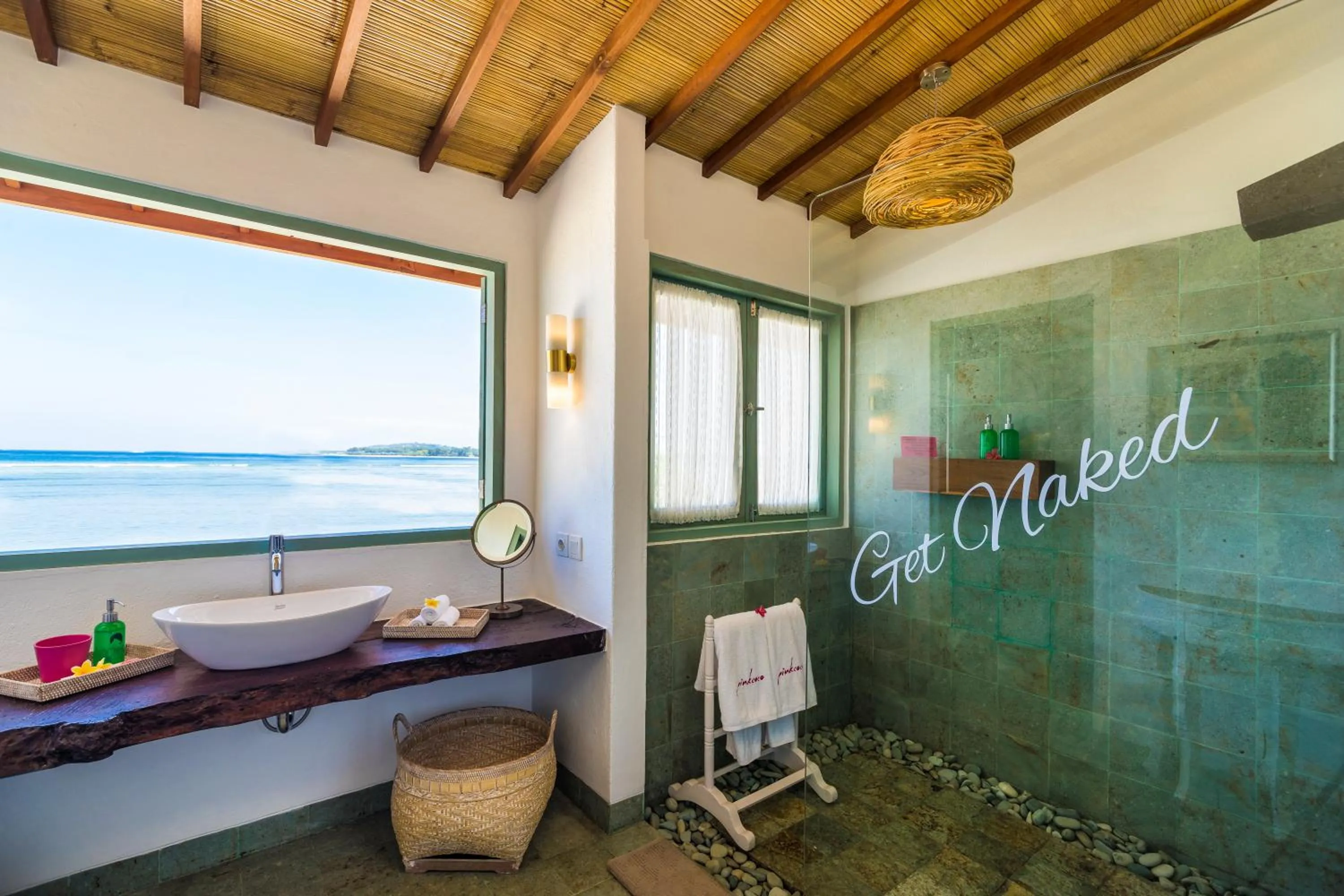 Shower in PinkCoco Gili Air - Constant Surprises & for Cool Adults Only