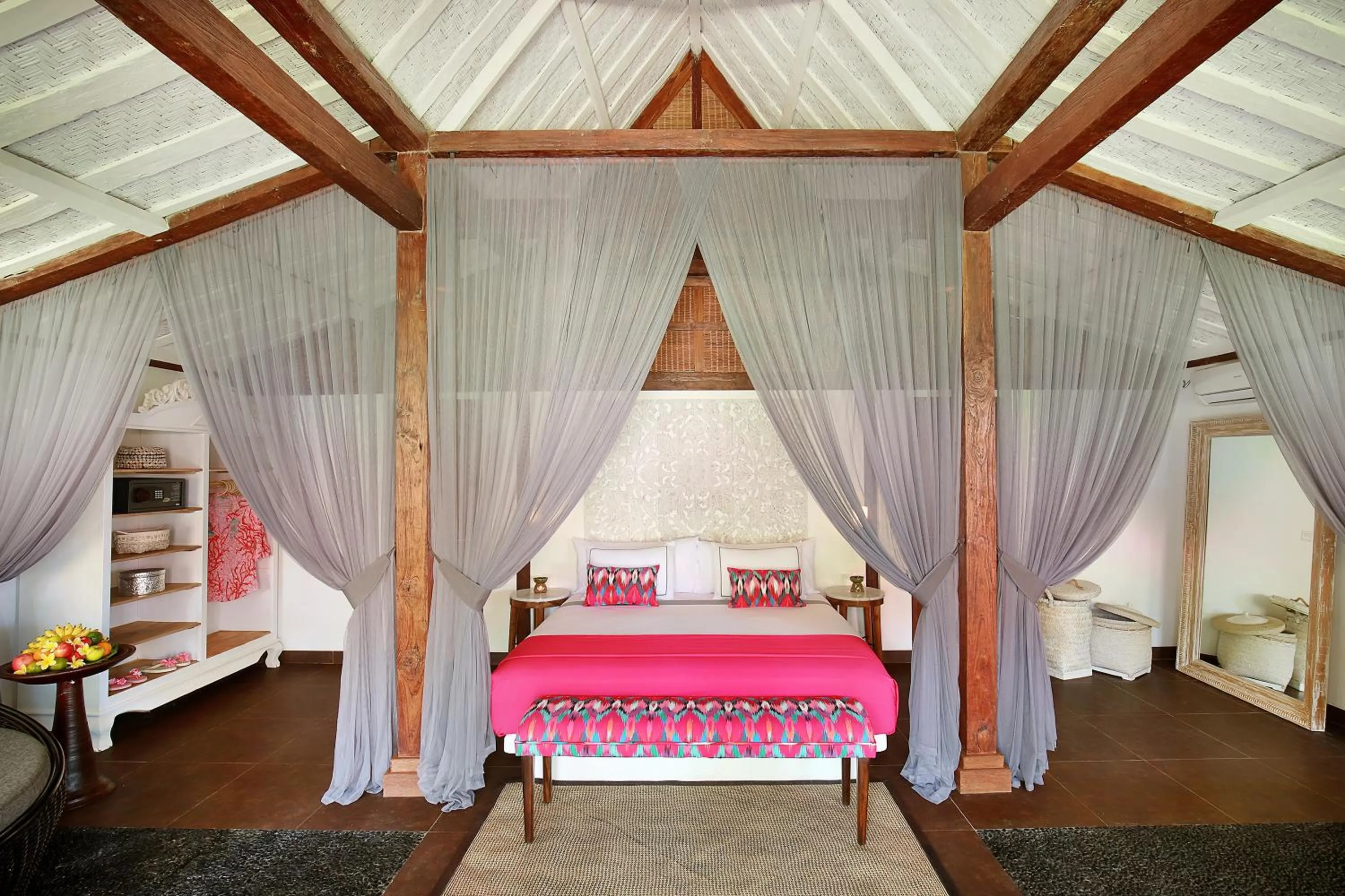 Bed in PinkCoco Gili Air - Constant Surprises & for Cool Adults Only