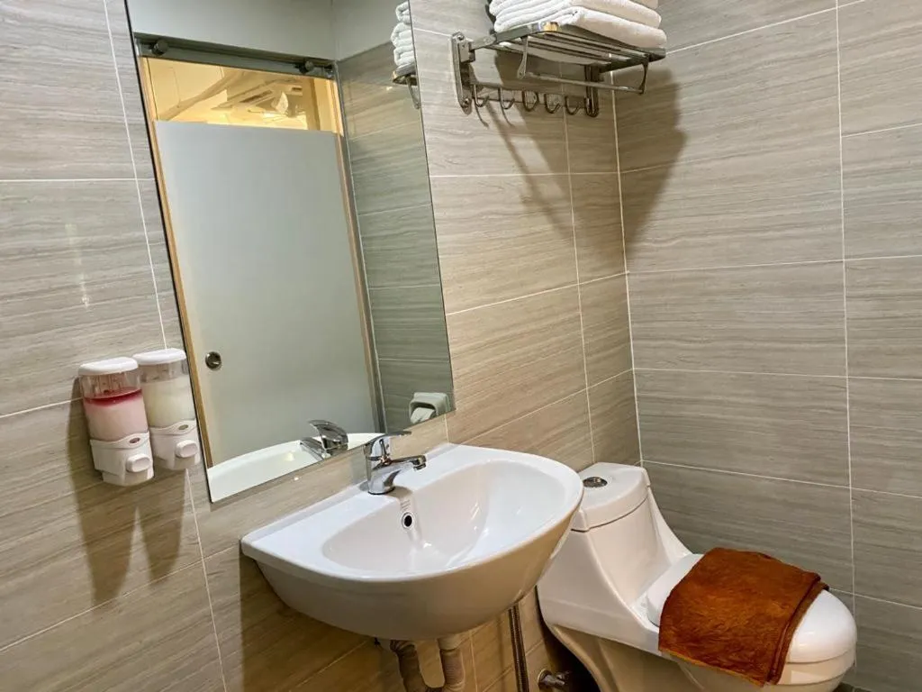 Bathroom in SH Hotel Kota Damansara