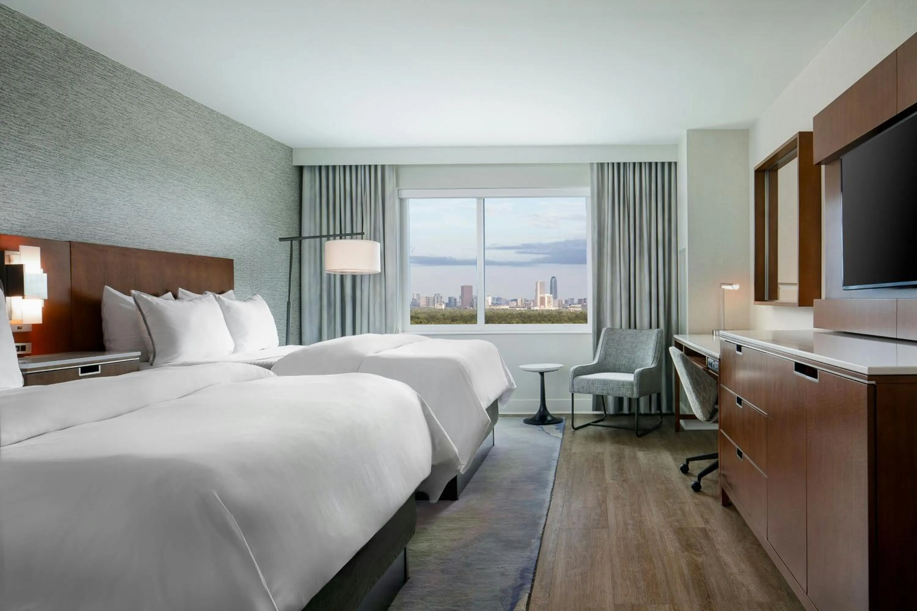 Photo of the whole room, Bed in The Westin Houston, Memorial City