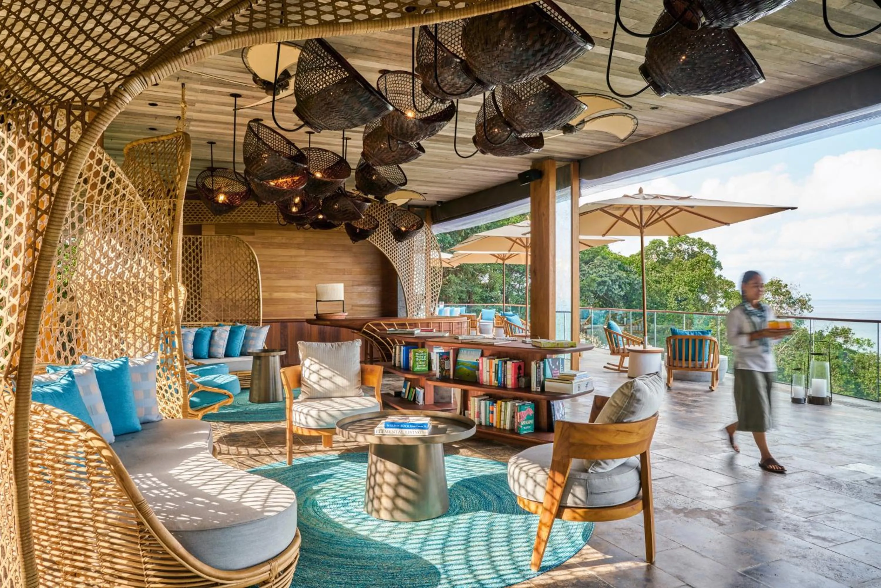 Restaurant/places to eat in Six Senses Krabey Island