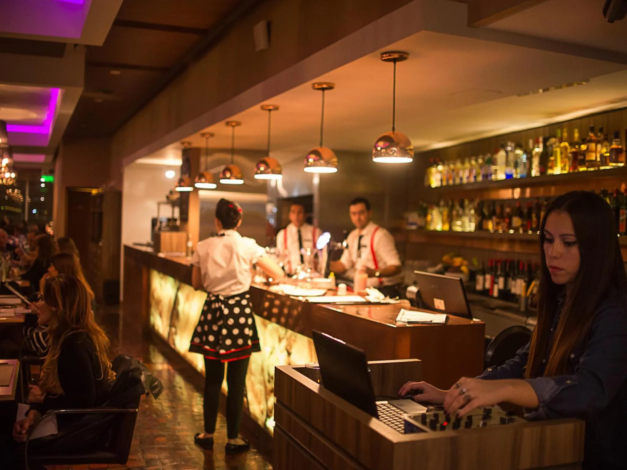 Staff in Hotel Del Bono Park