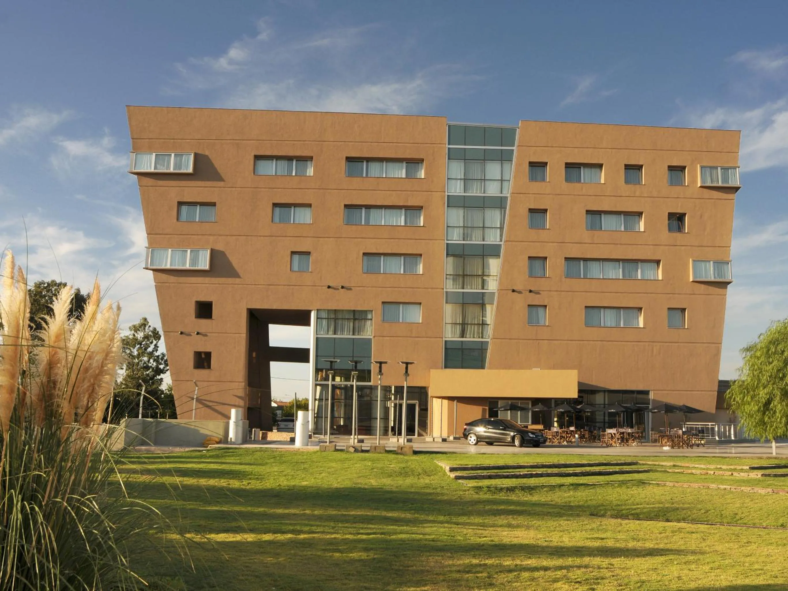 Facade/entrance in Hotel Del Bono Park