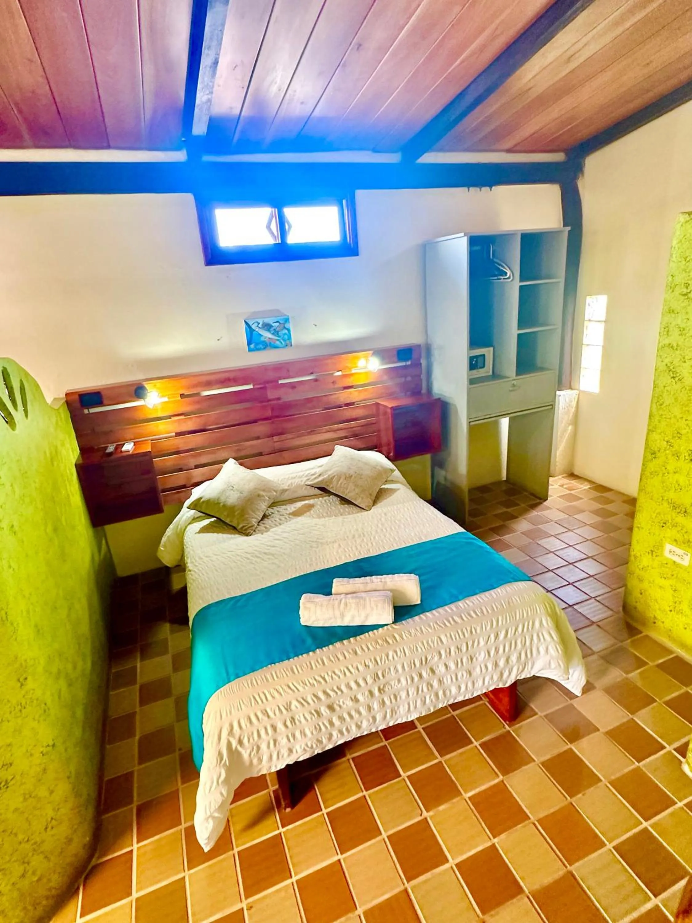 Photo of the whole room, Bed in Casa del Lago Lodging House