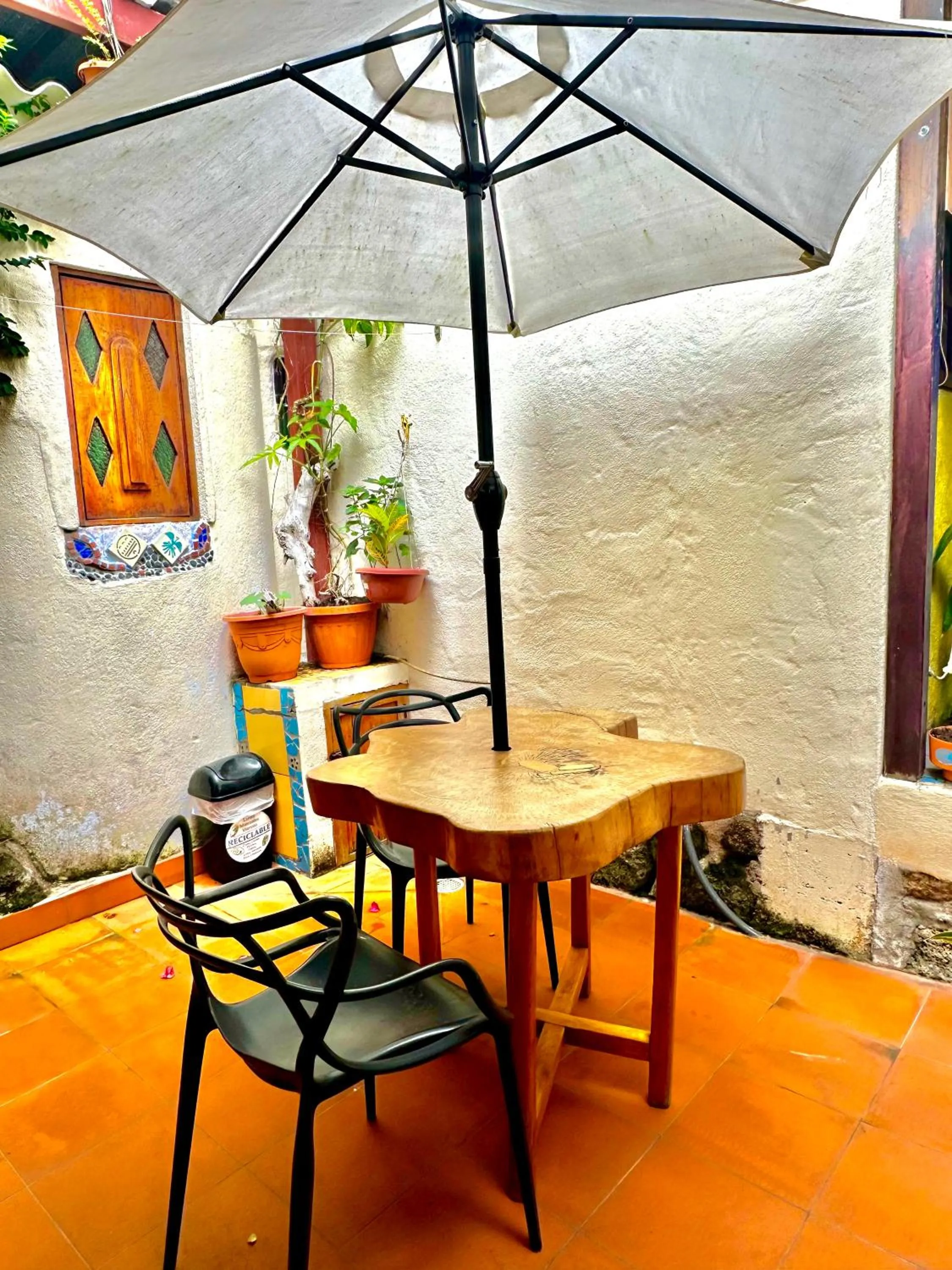 Patio in Casa del Lago Lodging House