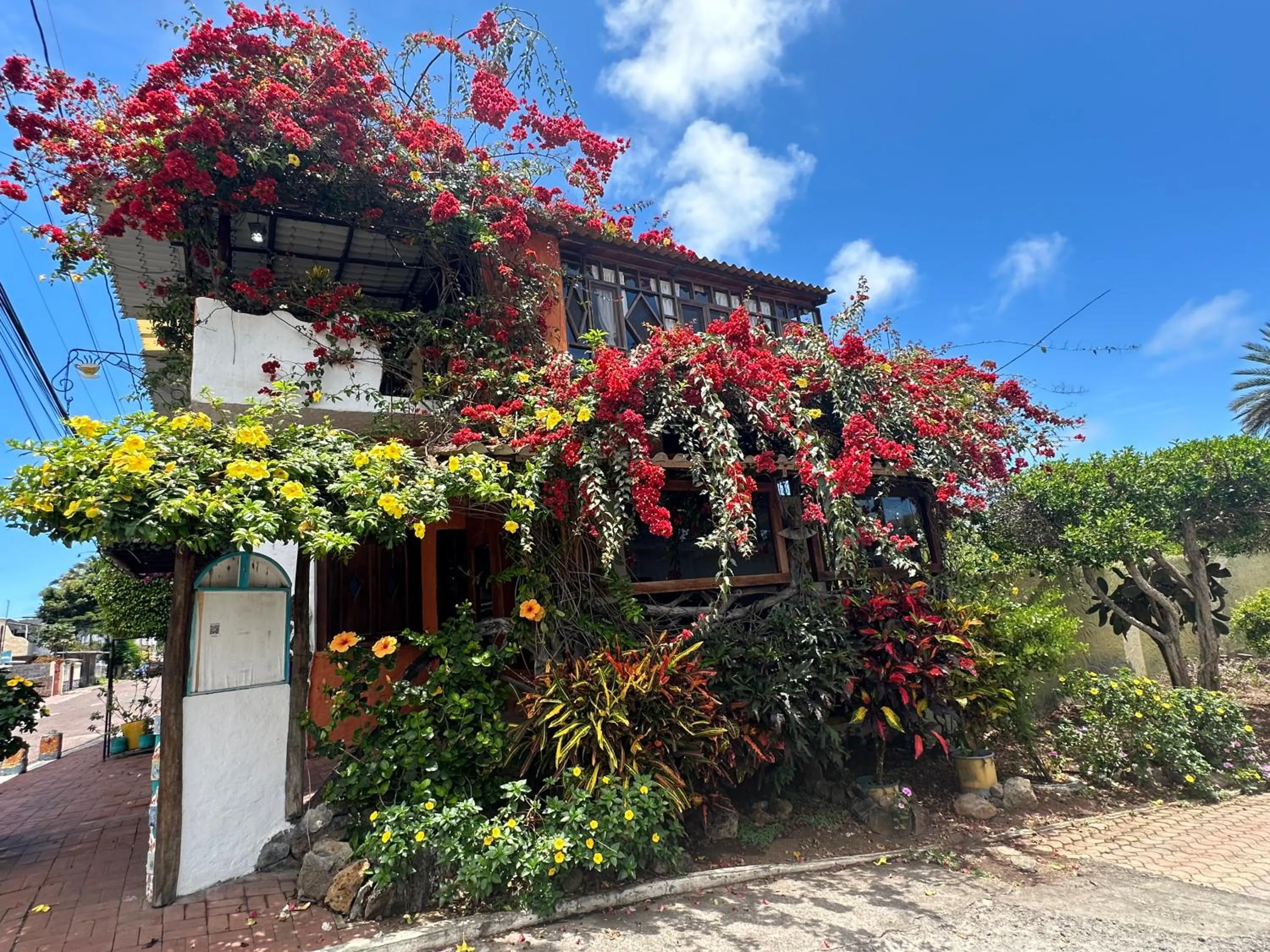 Property building in Casa del Lago Lodging House