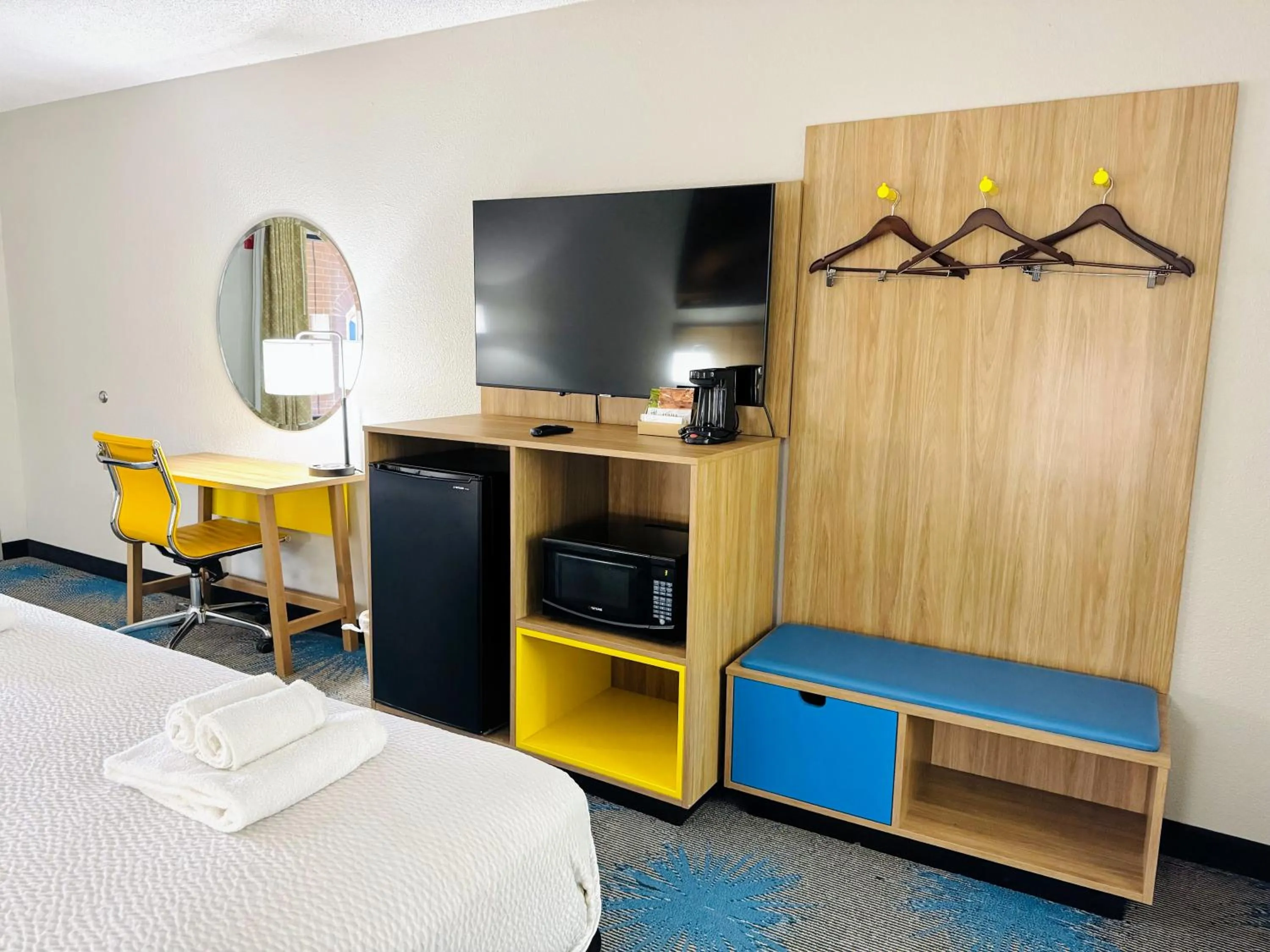 TV and multimedia in HomeLodge Newnan