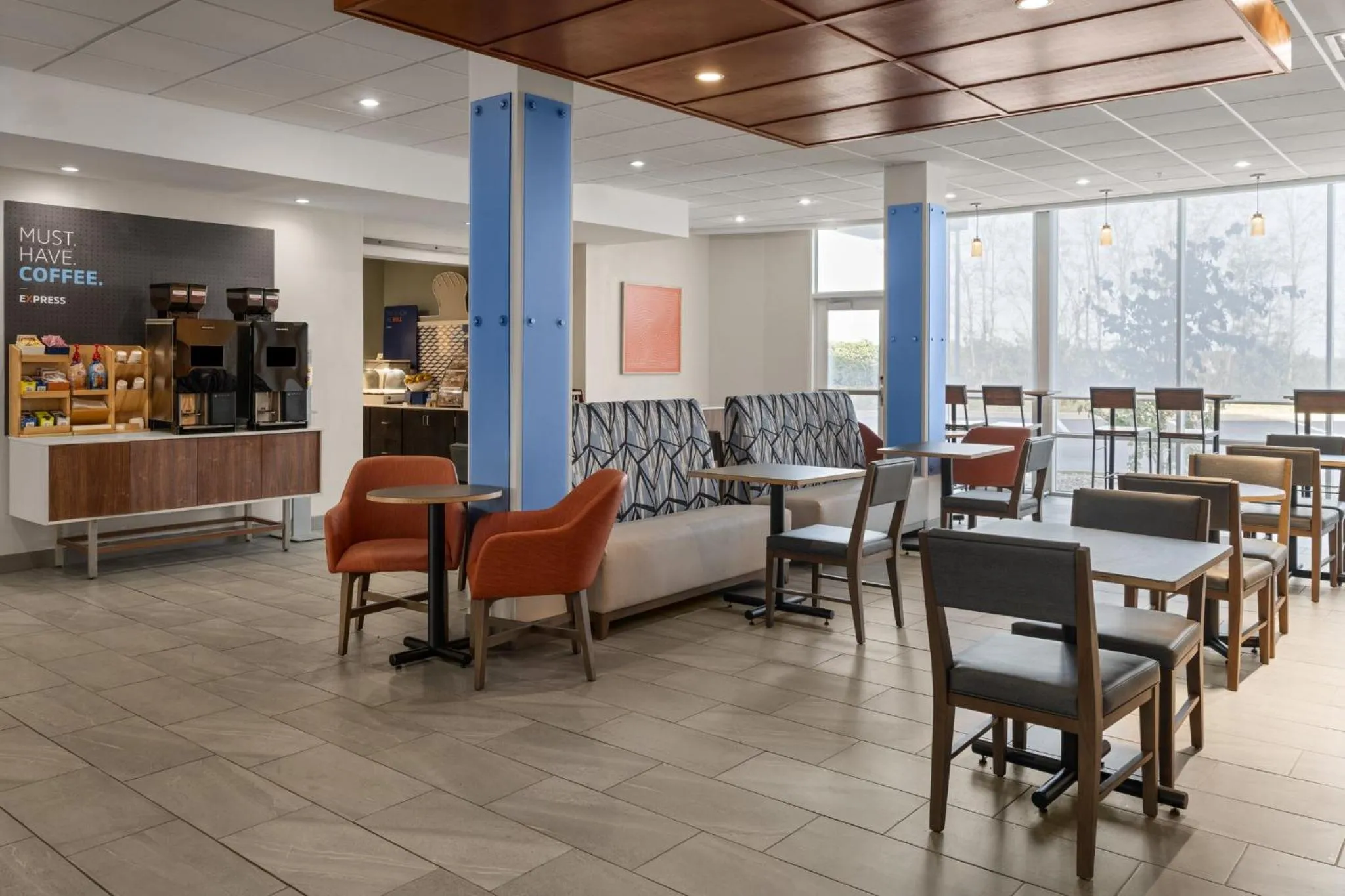 Restaurant/places to eat in Holiday Inn Express & Suites Mt Sterling North by IHG