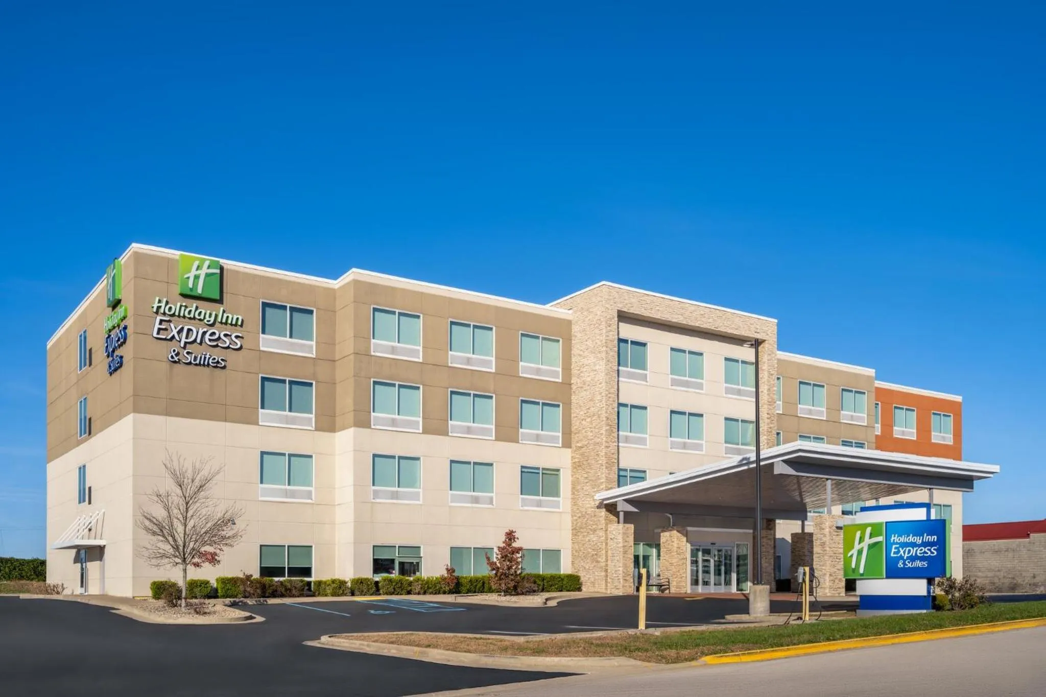 Property building in Holiday Inn Express & Suites Mt Sterling North by IHG